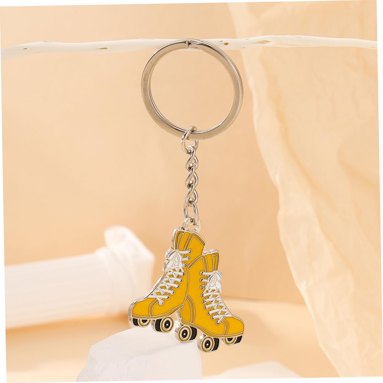 FOYTOKI Metal Skate Keychain - Gift for Skateboard Lovers