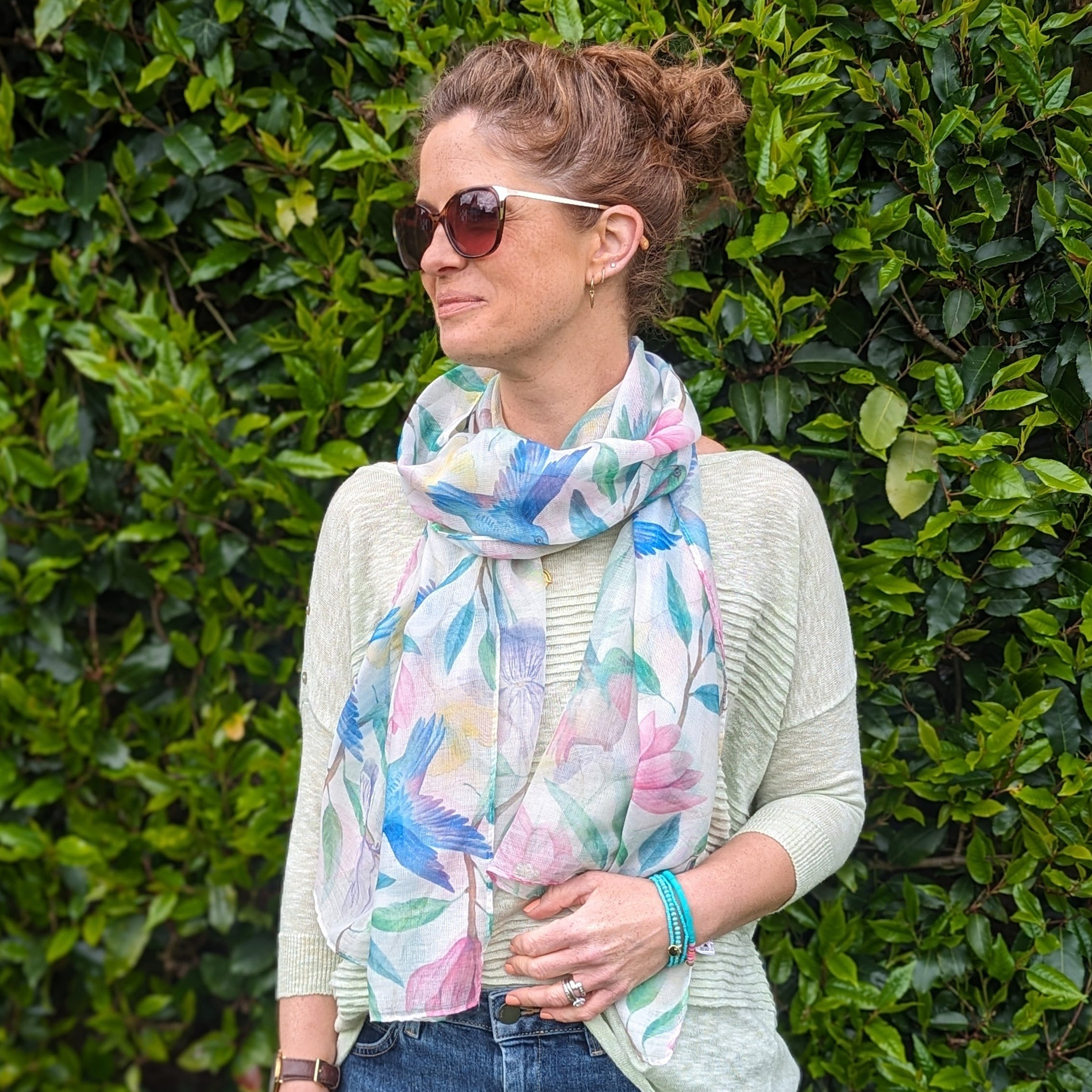 Stylish Tropical Hummingbird Scarf (50x180cm) - Lightweight Fashion Accessory for Women, Perfect for Spring Outfits, Beach Cover-ups and Boho Chic Looks
