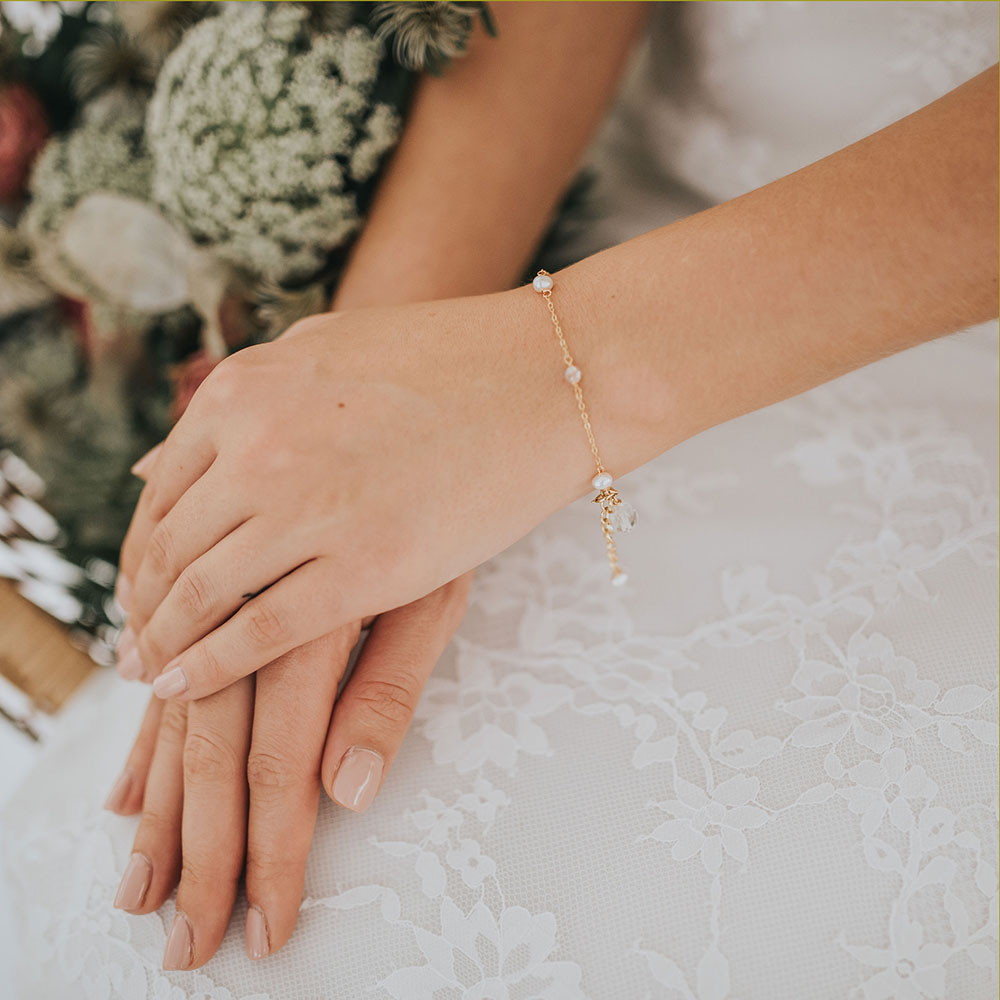 Pandora Crystal & Pearl Bracelet in Gold - Elegant Jewelry for Women, Perfect for Weddings, Parties & Special Occasions