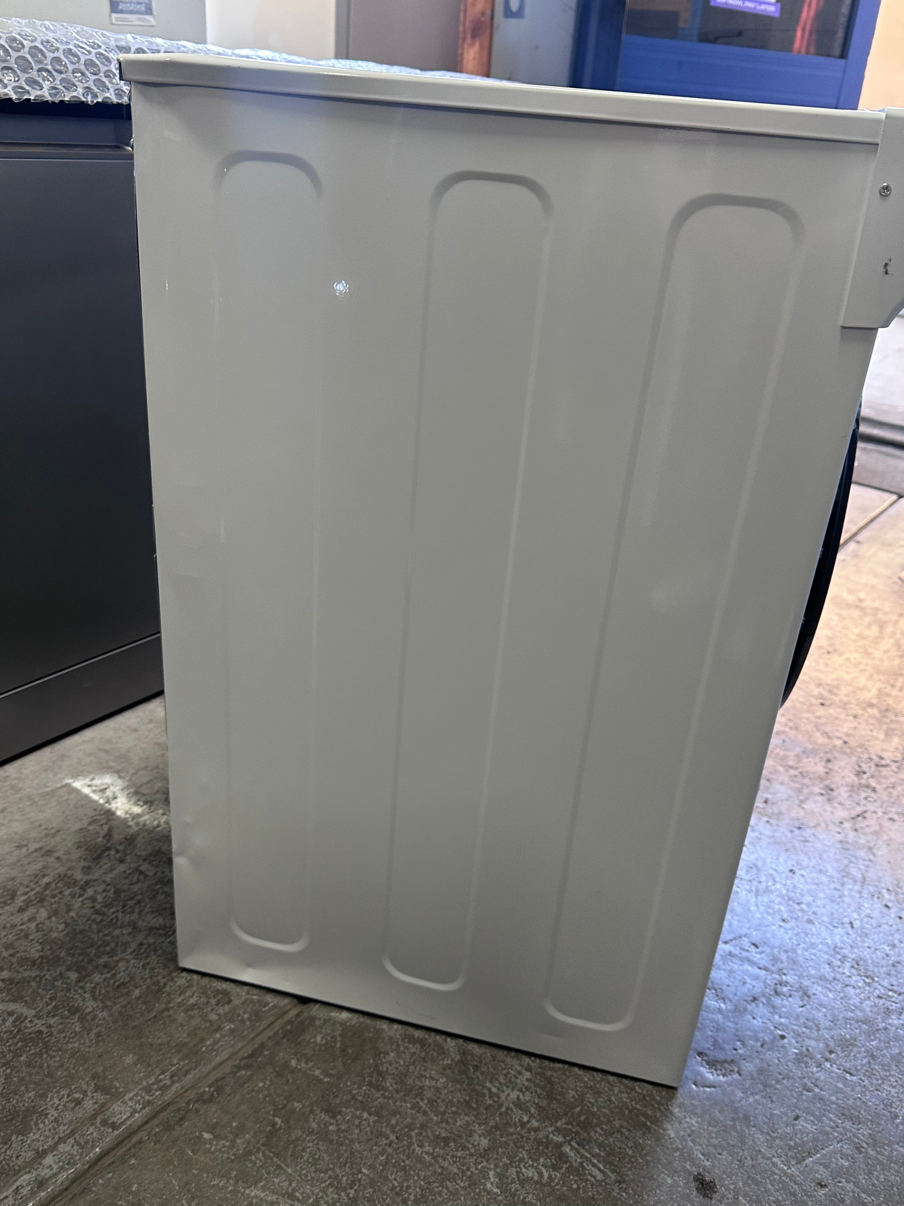Haier 6kg Sensor Vented Dryer - Energy Efficient Clothes Dryer with Smart Sensor Technology | Perfect for Apartments, Laundry Rooms & Small Spaces (Factory Second)