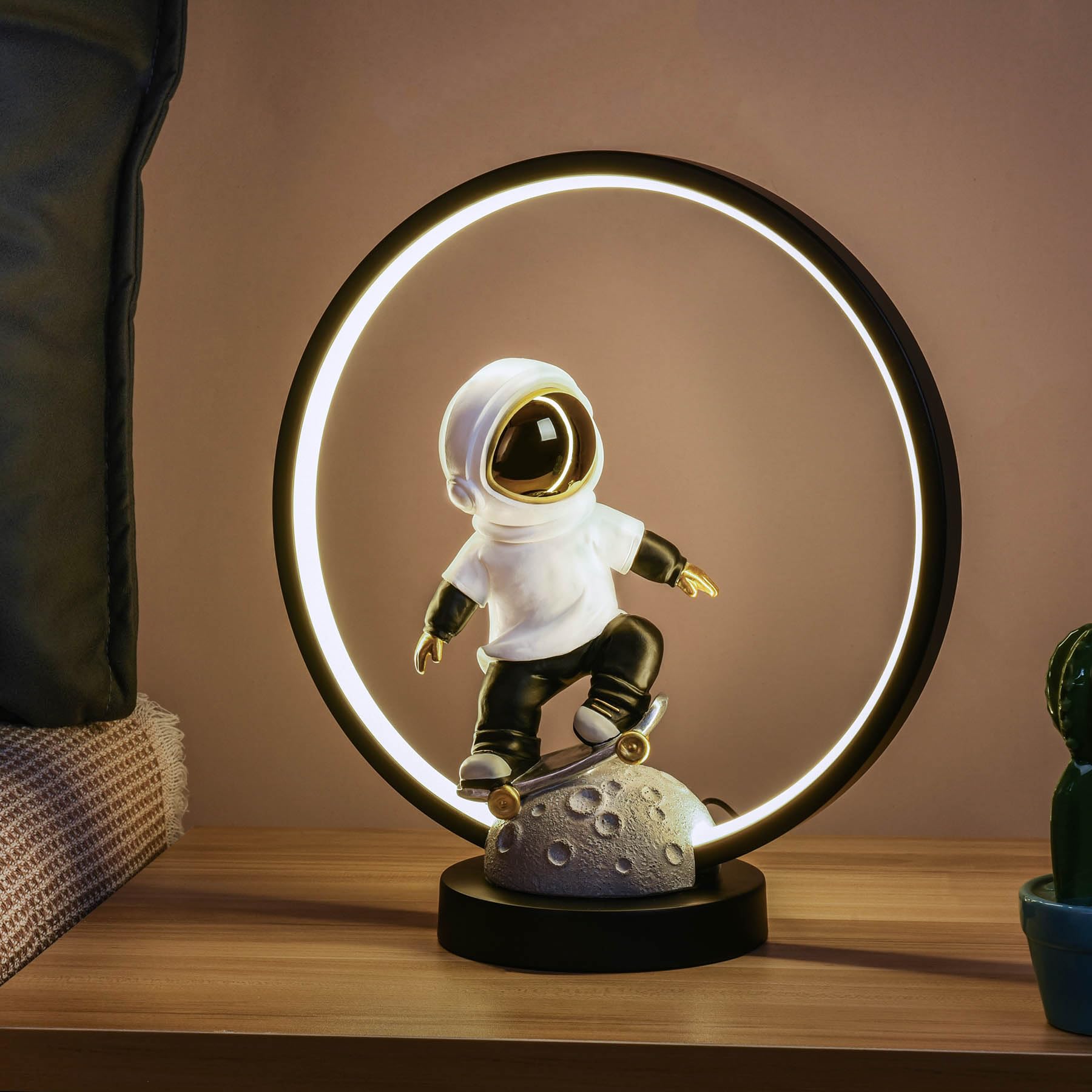 Astronaut Night Light for Kids & Adults - USB-Powered LED Bedside Table Lamp for Bedroom, Nursery & Living Room | Perfect Birthday & Christmas Gift Idea | Creates Soothing Ambiance for Nighttime Reading & Relaxation