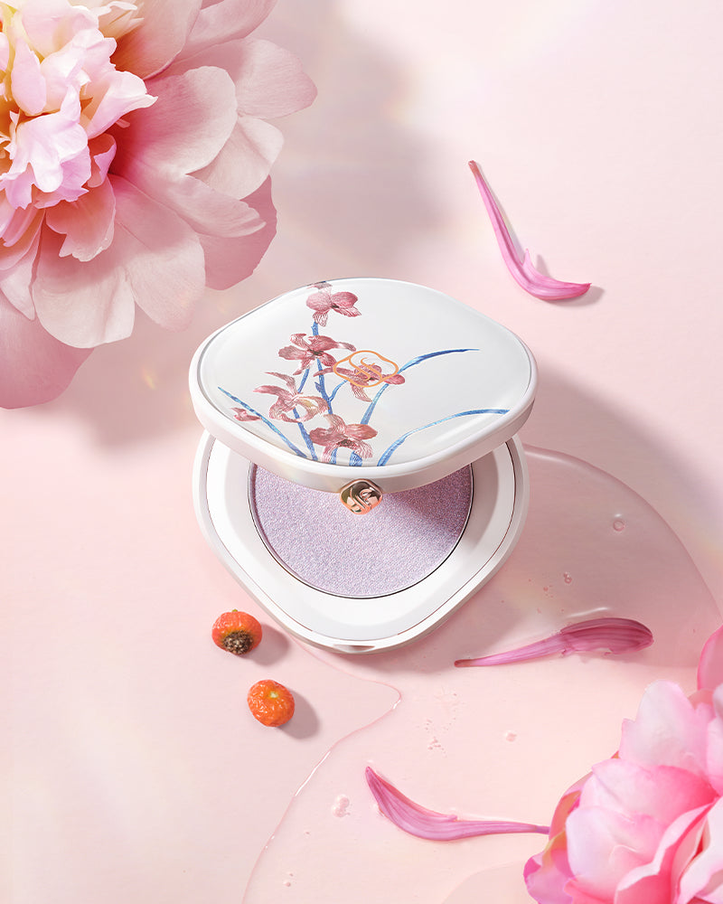 Gentle Waves Aqua Glow Highlighter - Ode to Embroidery Makeup Palette for Face & Body | Perfect for Bridal, Festival & Photoshoot Glow