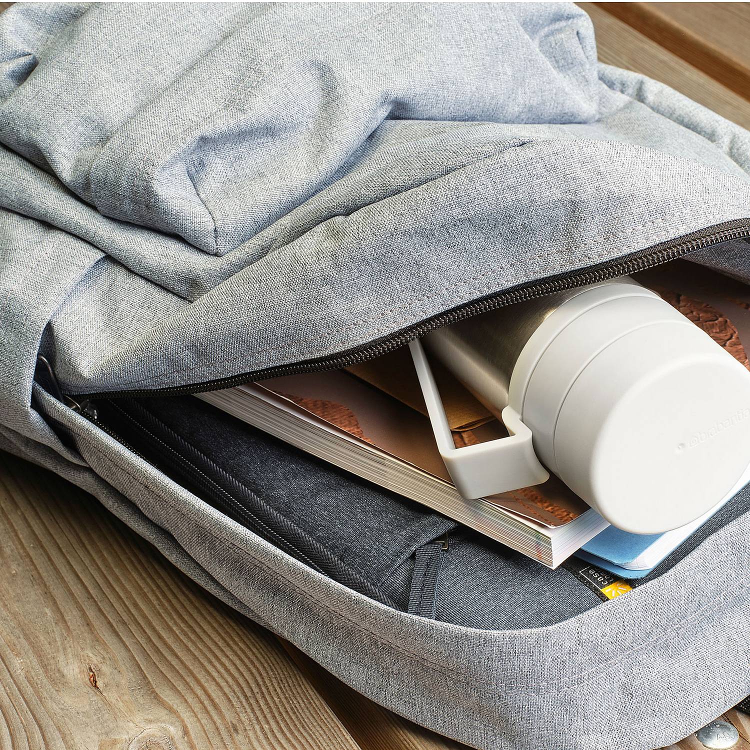 0.5L Insulated Stainless Steel Flask - Light Grey, Leak-Proof & BPA-Free for Coffee, Tea & Cold Drinks - Perfect for Travel, Camping & Office Use