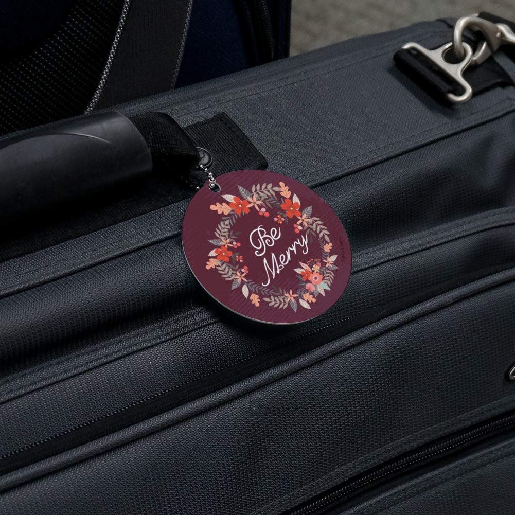 Festive Christmas Wreath Luggage Tag - Round Suitcase ID Card for Carry-On Bags | Perfect for Holiday Travel & Gift Giving