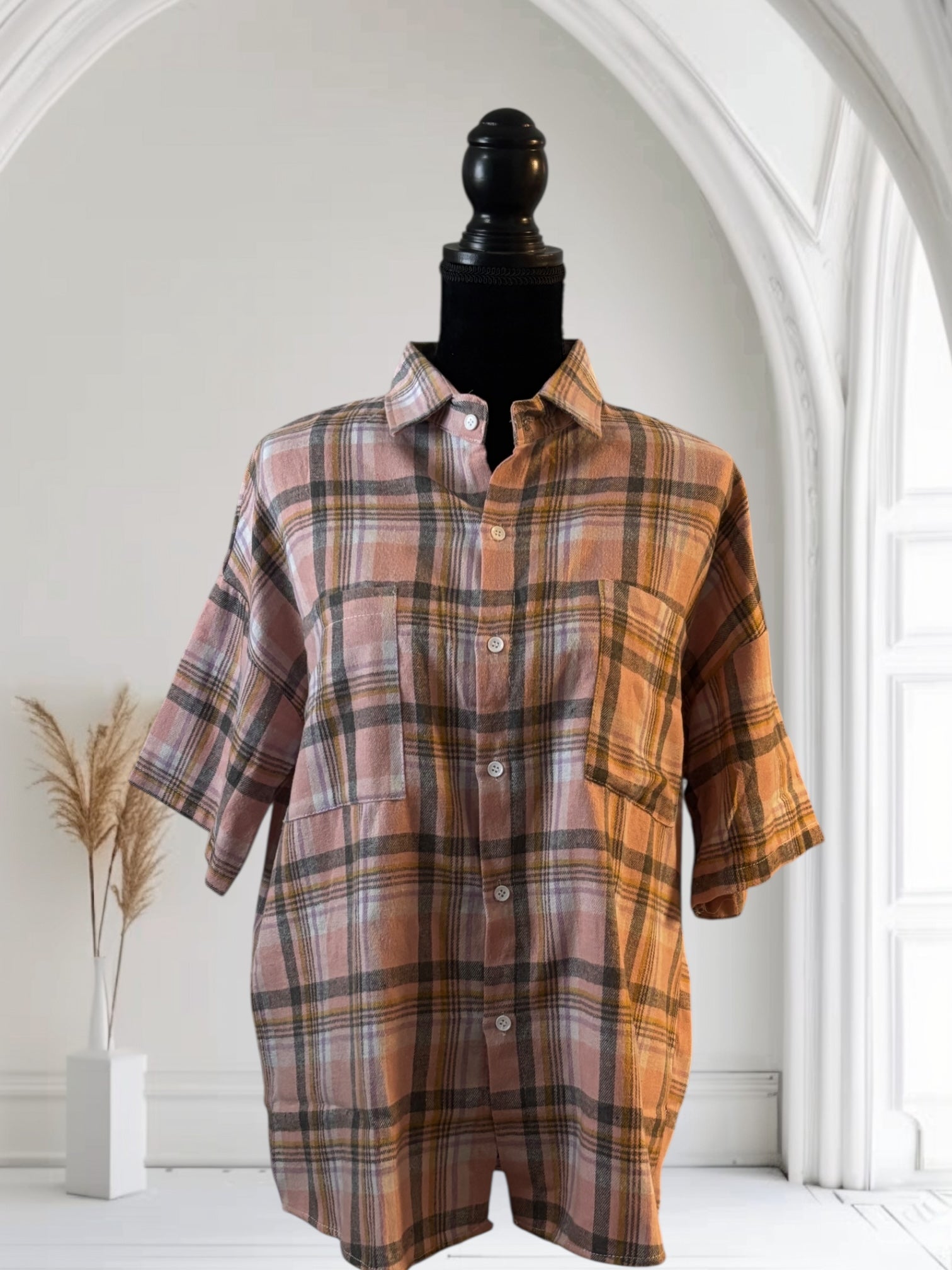 Women's Stylish Plaid Short Sleeve Button Up Shirt - Casual & Office Wear - Perfect for Spring/Summer Outfits, Work, Dates & Weekend Getaways
