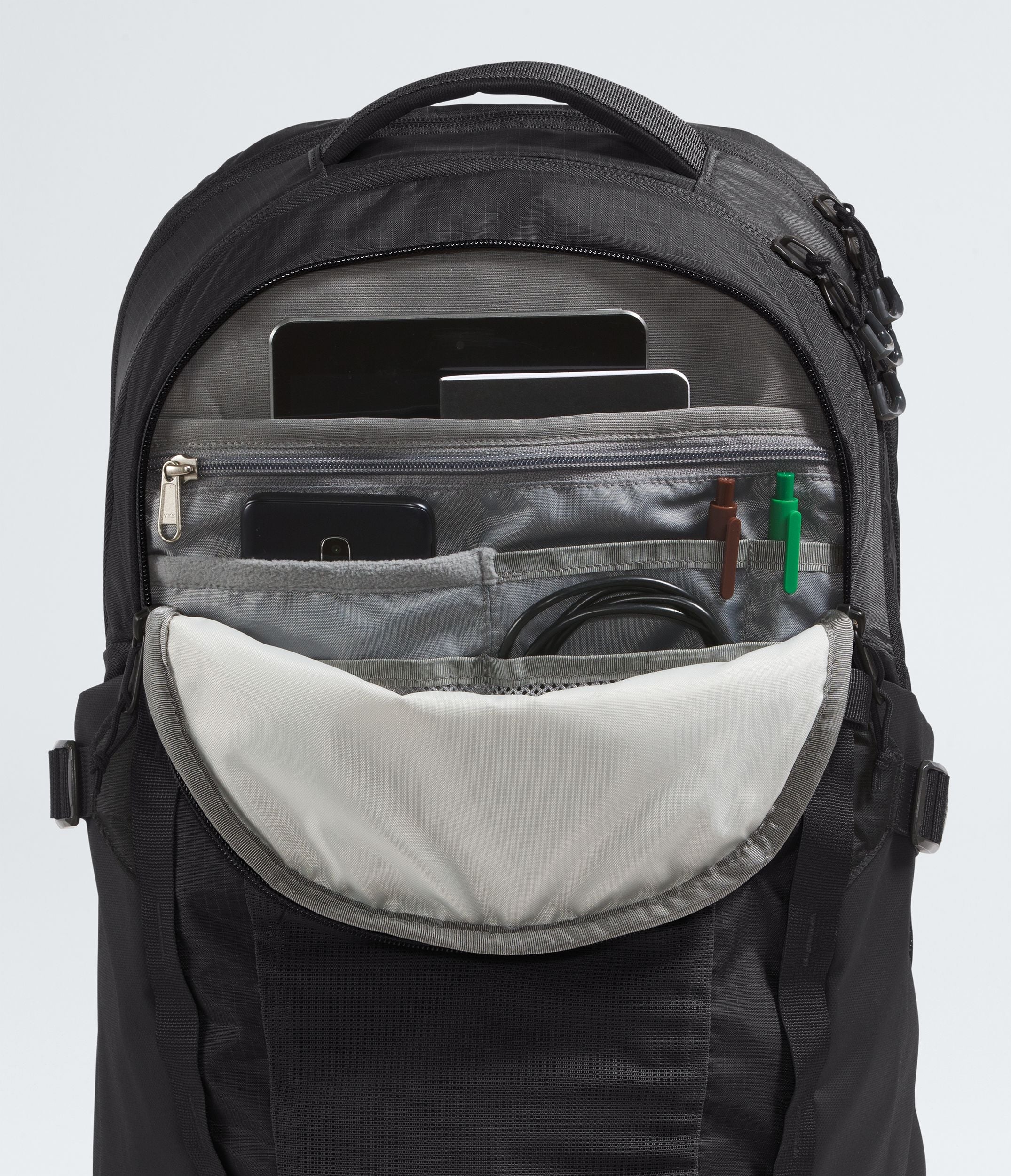 The North Face Recon Backpack - Durable Laptop Backpack for Men & Women, Water-Resistant Travel & Hiking Daypack - Perfect for Work, School & Outdoor Adventures