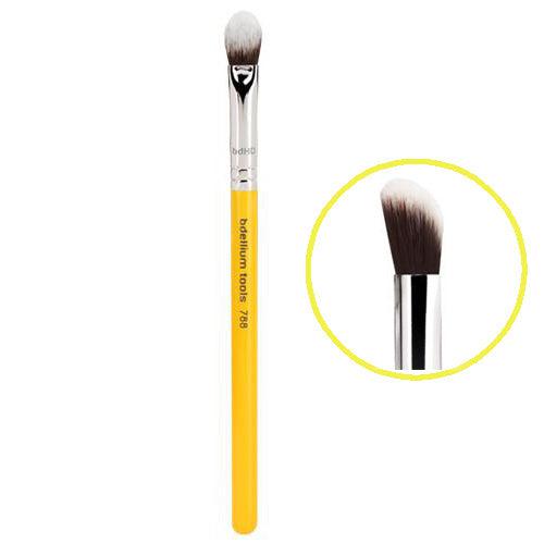 Bdellium Tools Studio Line Eye Makeup Brushes - Professional Eyeshadow & Eyeliner Brush Set for Makeup Artists & Beginners - Perfect for Daily Makeup & Special Occasions