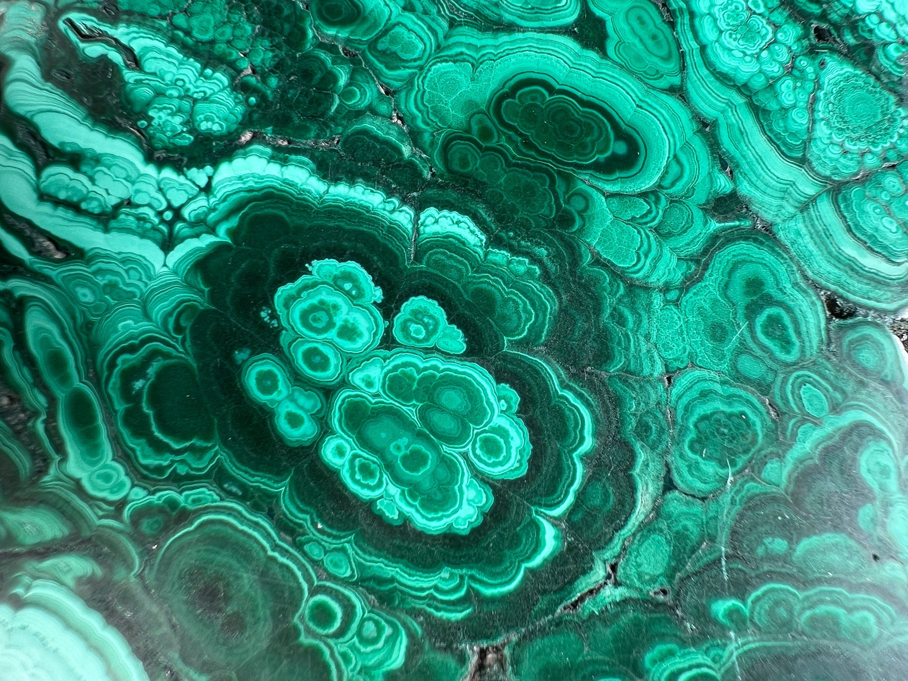 Natural Malachite Crystal Slab - Green Malachite Stone for Jewelry Making, Unique Gift Idea, Home Decor | Healing Crystal for Meditation, Office Desk Decor, Feng Shui Decorations