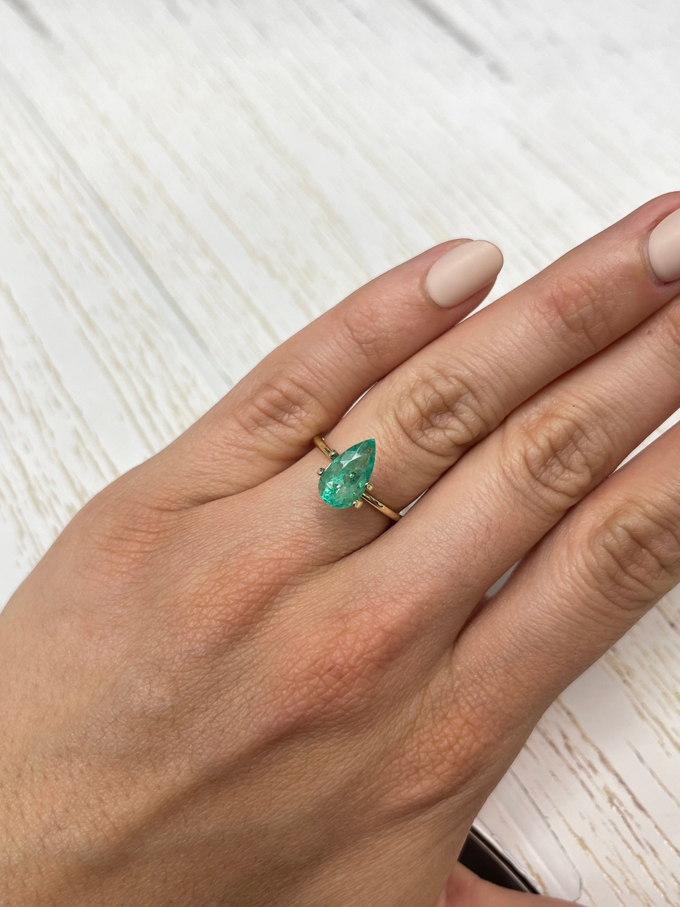 2.10 Carat 12x6.5mm Natural Colombian Emerald Pear Cut Loose Gemstone for Jewelry Making - Engagement Rings, Pendants & Earrings