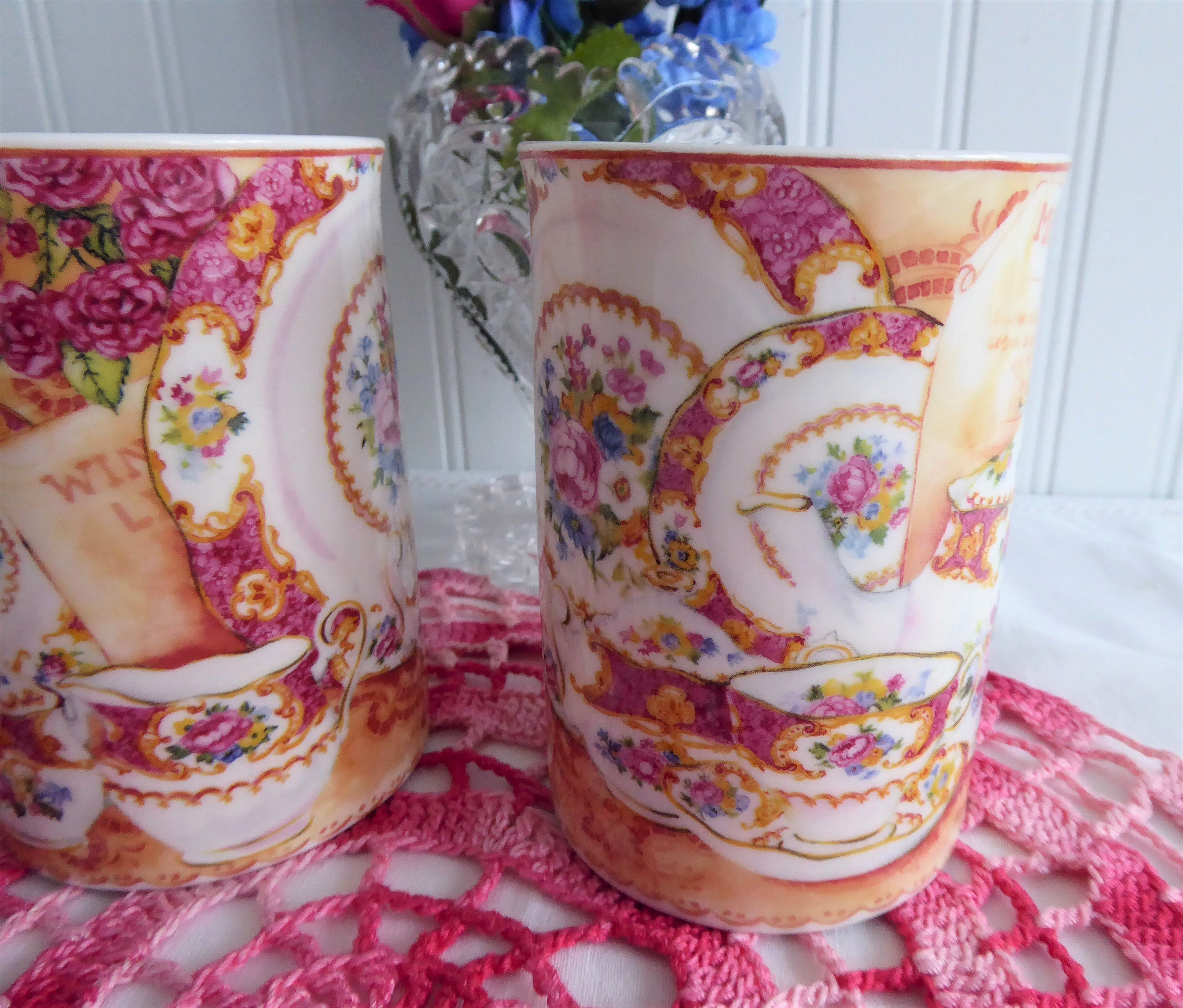 Royal Albert Lady Carlyle Collage Mug Pair - Elegant Afternoon Tea Set, Floral Bone China Tea Cups with Saucers - Perfect for English Tea Parties, Bridal Showers & Gift Giving