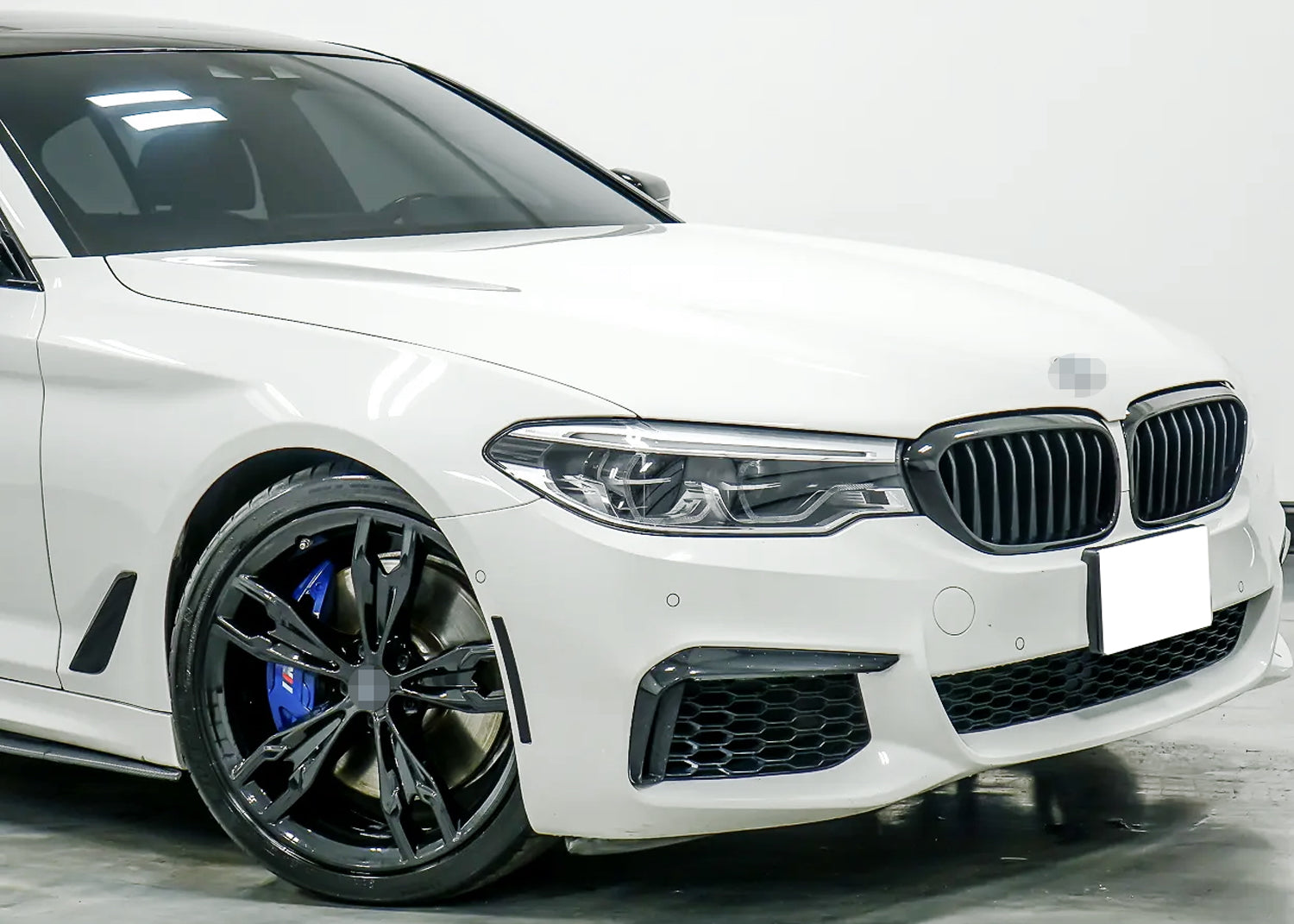 Smoked Front Bumper Side Marker Reflector for BMW 2019-2022 G20 3 Series Pre-LCI - Enhances Visibility & Style for Night Driving and Custom Car Mods