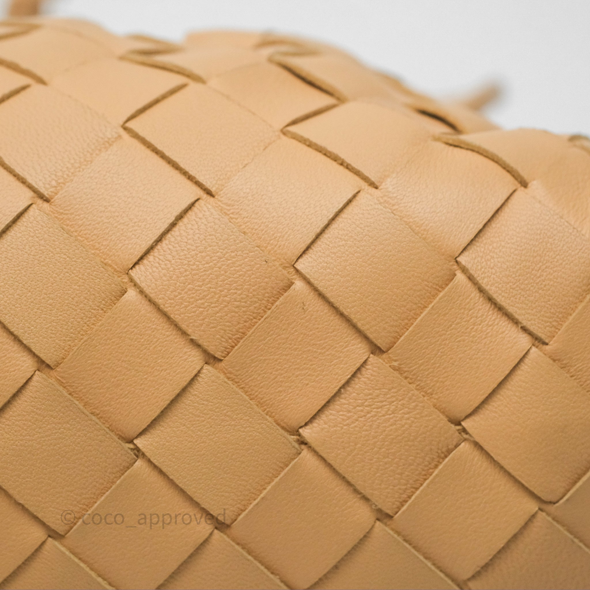 Bottega Veneta Mini Pouch Intrecciato Lambskin Crossbody Bag in Beige | Luxury Leather Clutch for Women | Perfect for Evening Parties, Date Nights & Special Occasions
