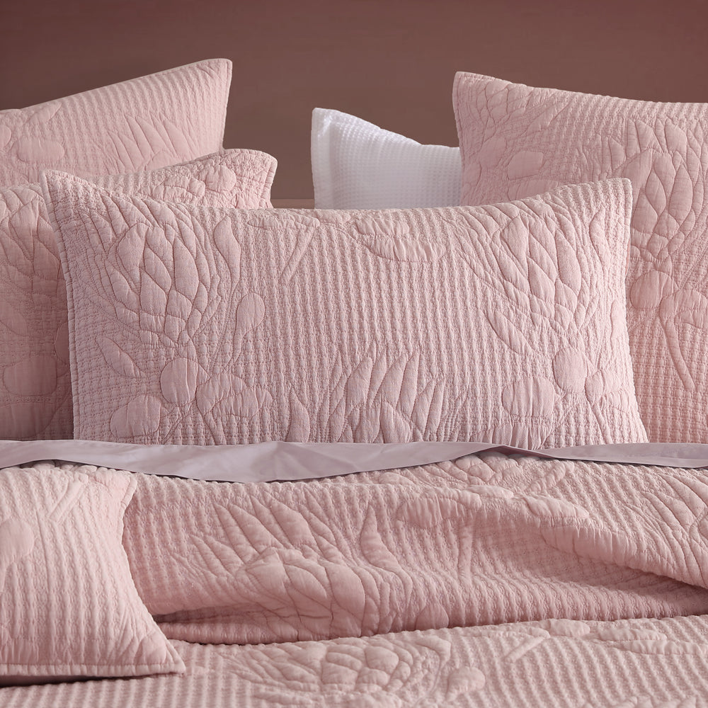 Luxury Flourish Rose Quilt Cover Set - Super King Size Bedding for Master Bedroom | Elegant Floral Pattern Home Decor for Guest Rooms & Hotels