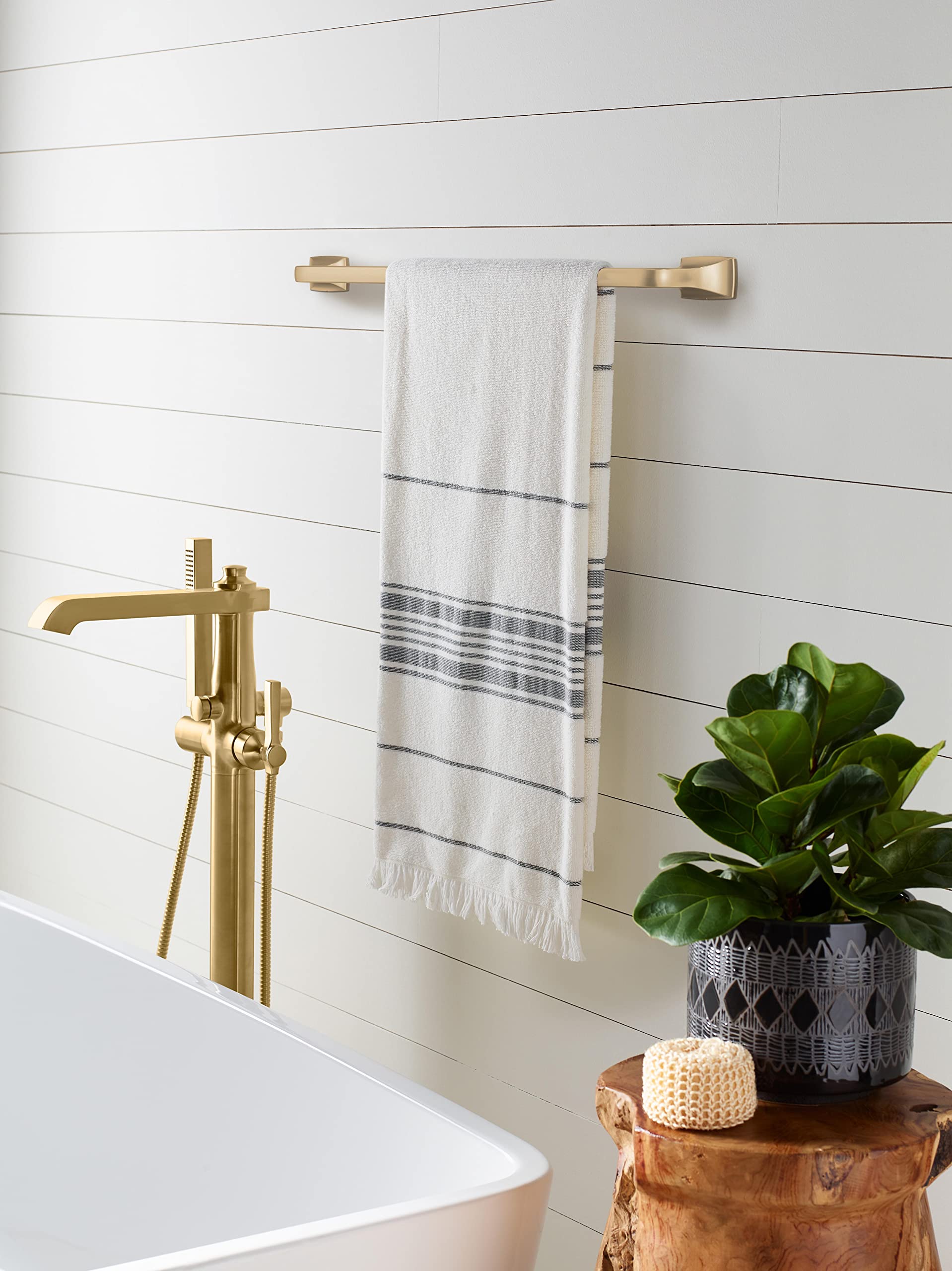 Amerock BH36014CZ 24 Inch Champagne Bronze Towel Bar - Modern Bathroom Towel Rack for Bath, Spa & Guest Rooms | Highland Ridge Collection | Durable Bath Hardware & Accessories