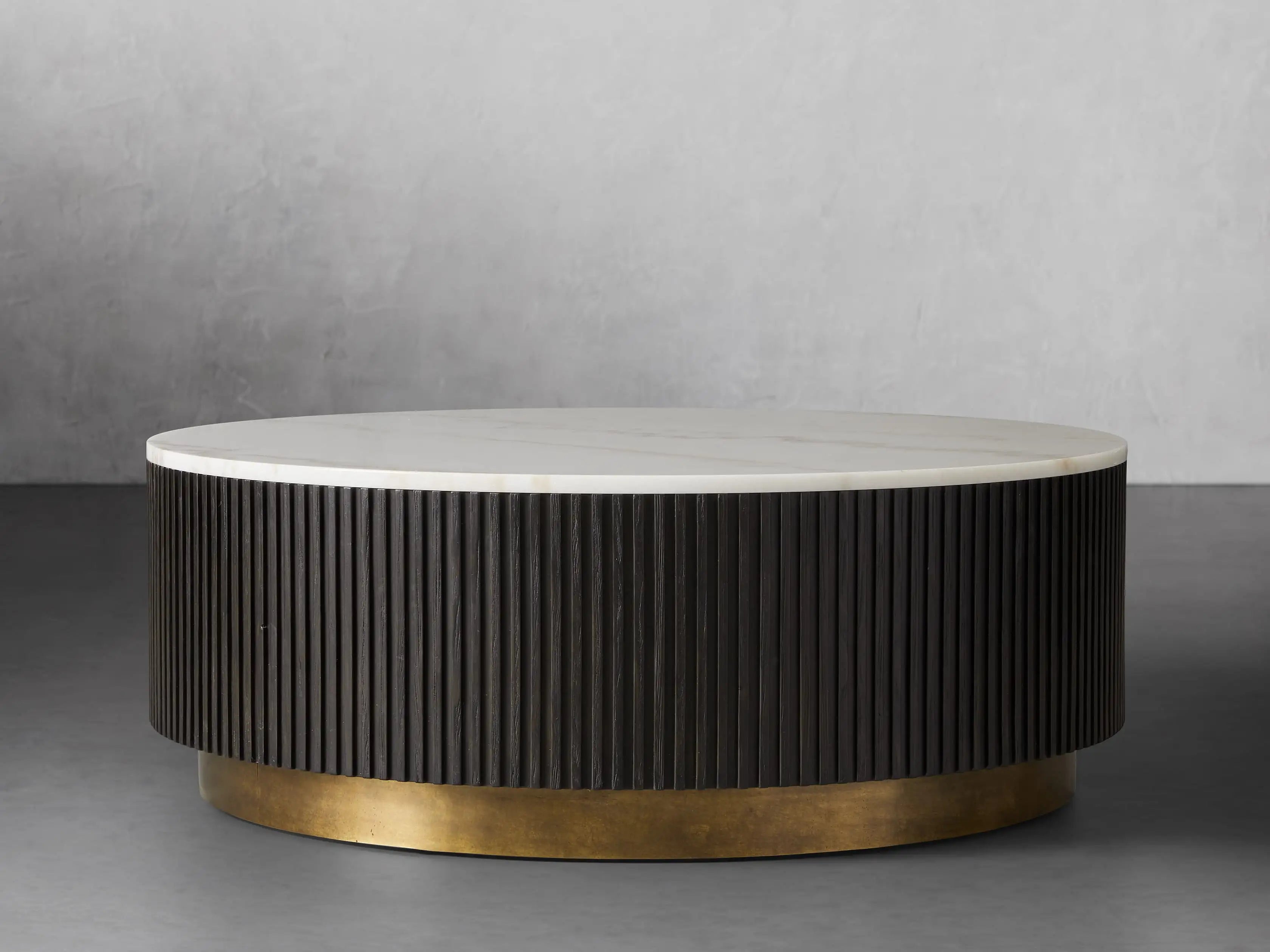 Modern Round Coffee Table - Stylish & Durable Living Room Centerpiece for Home Decor | Perfect for Small Spaces, Apartments & Cozy Gatherings