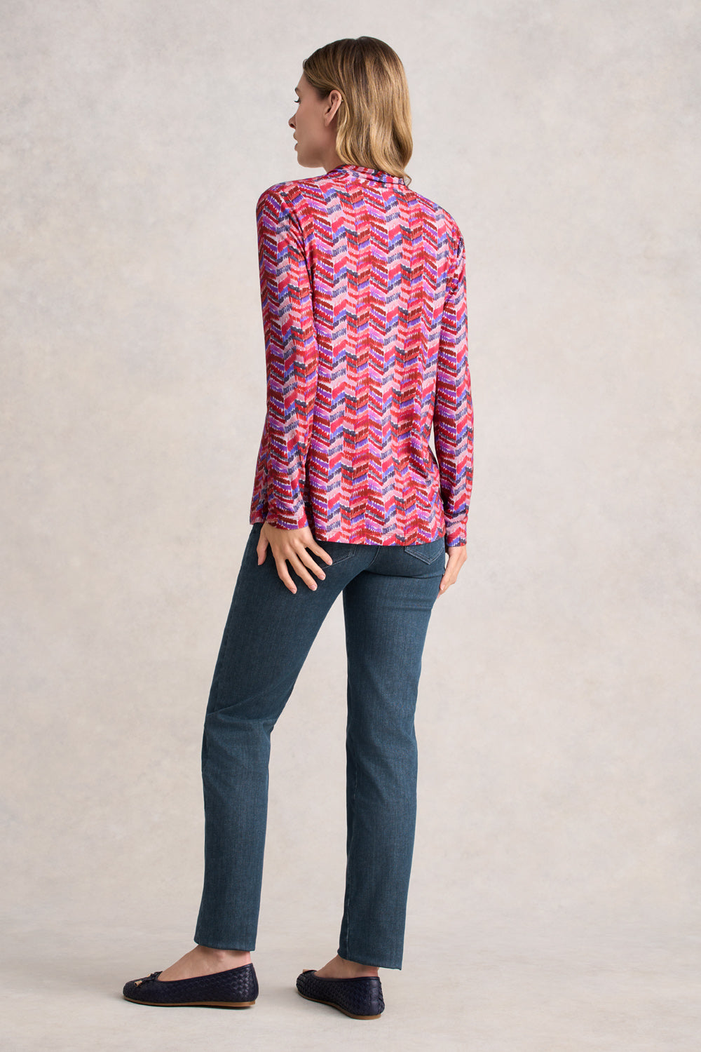 Printed Swing Top with Zig Zag Design - Stylish & Comfortable Women's Blouse for Casual Outings & Summer Fashion