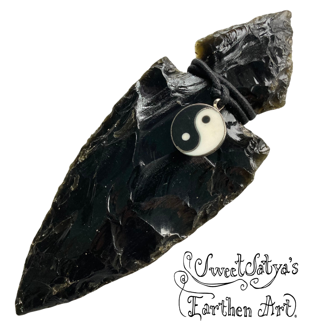 Obsidian Yin Yang Arrow Pendant Necklace - Spiritual Protection & Balance Jewelry for Meditation, Yoga, and Energy Healing