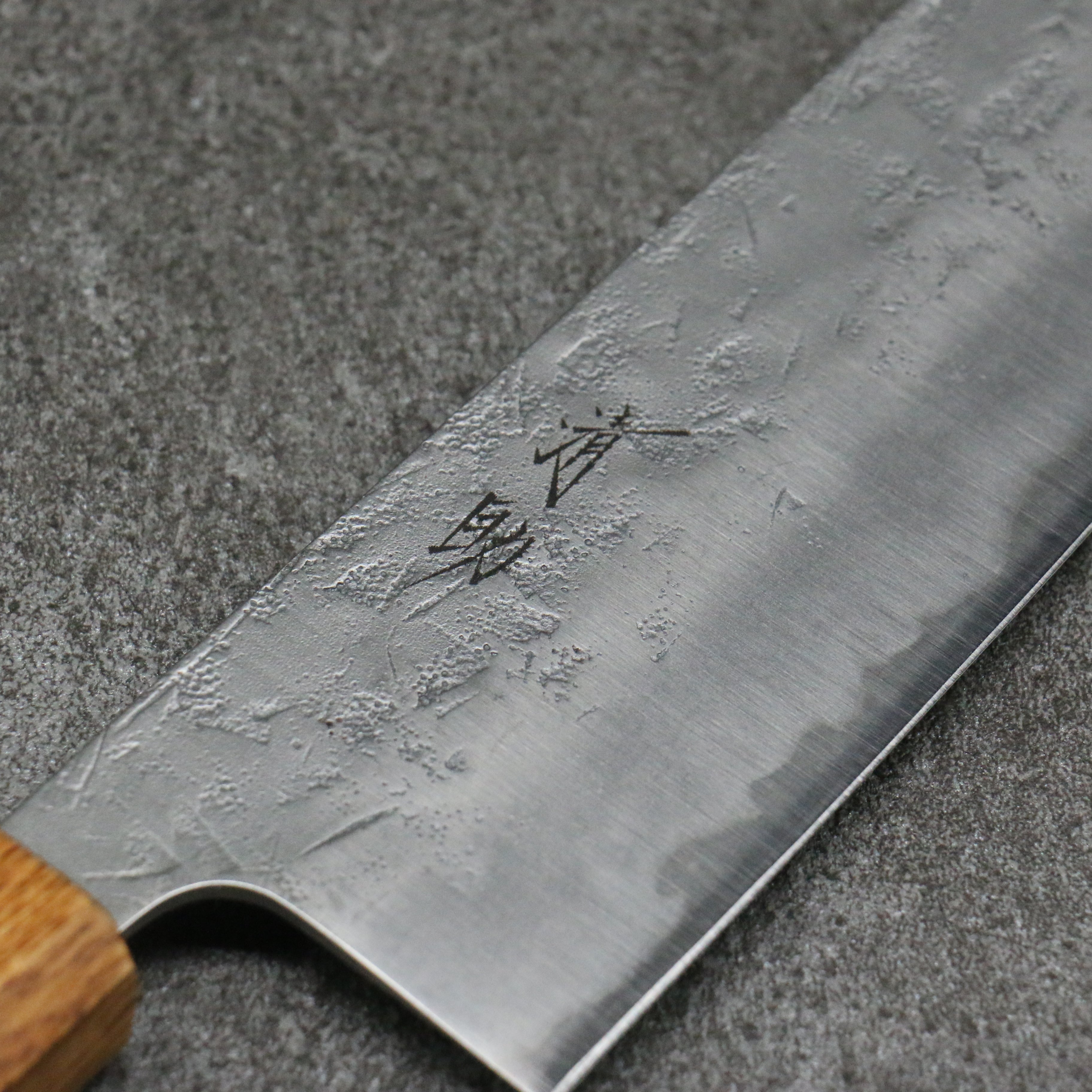 Premium Seisuke SLD Washiji Gyuto 240mm Japanese Chef Knife with Burnt Oak Handle – Ideal for Sushi, Meat Cutting & Professional Kitchen Use