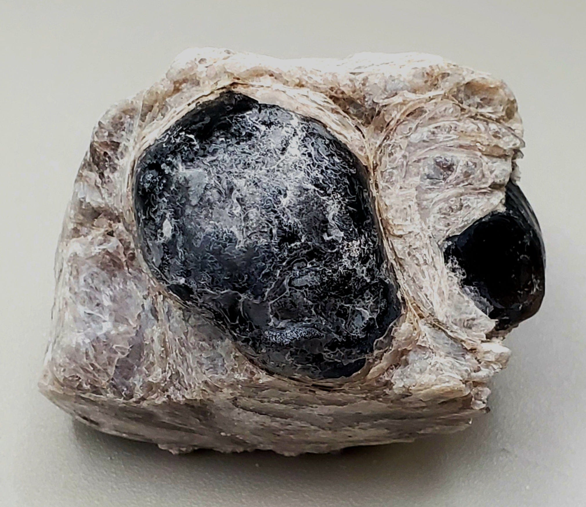 Natural Apache Tears in Perlite - Healing Stones for Meditation, Stress Relief & Home Decor | Perfect for Crystal Collections, Gifts & Spiritual Practices