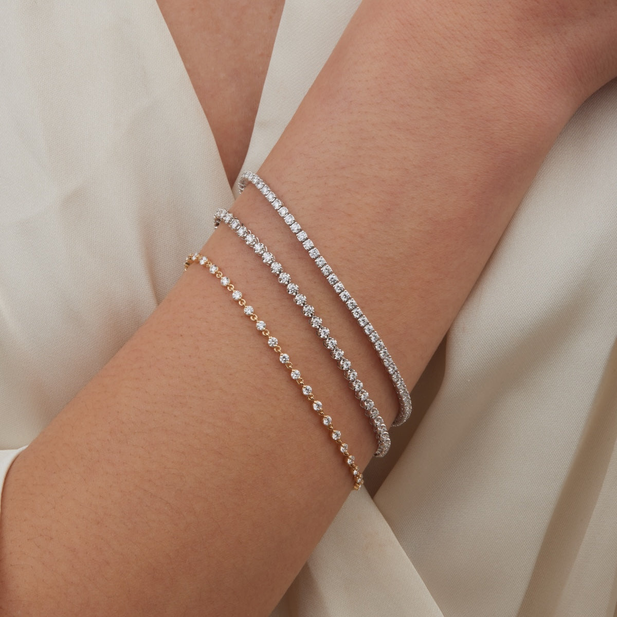 14K Gold Buttercup Tennis Bracelet for Women - Elegant Diamond-Cut Chain Link Bracelet - Perfect for Weddings, Parties & Everyday Wear