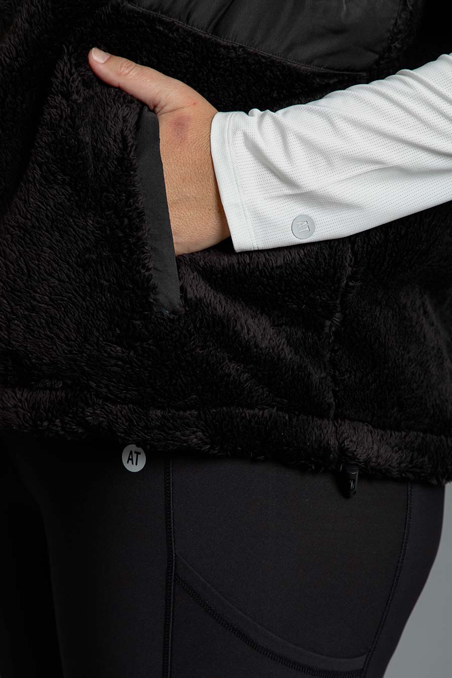 Tech Teddy Vest - Soft & Warm Fleece Vest for Men & Women - Cozy Winter Layering for Outdoor Activities & Casual Wear