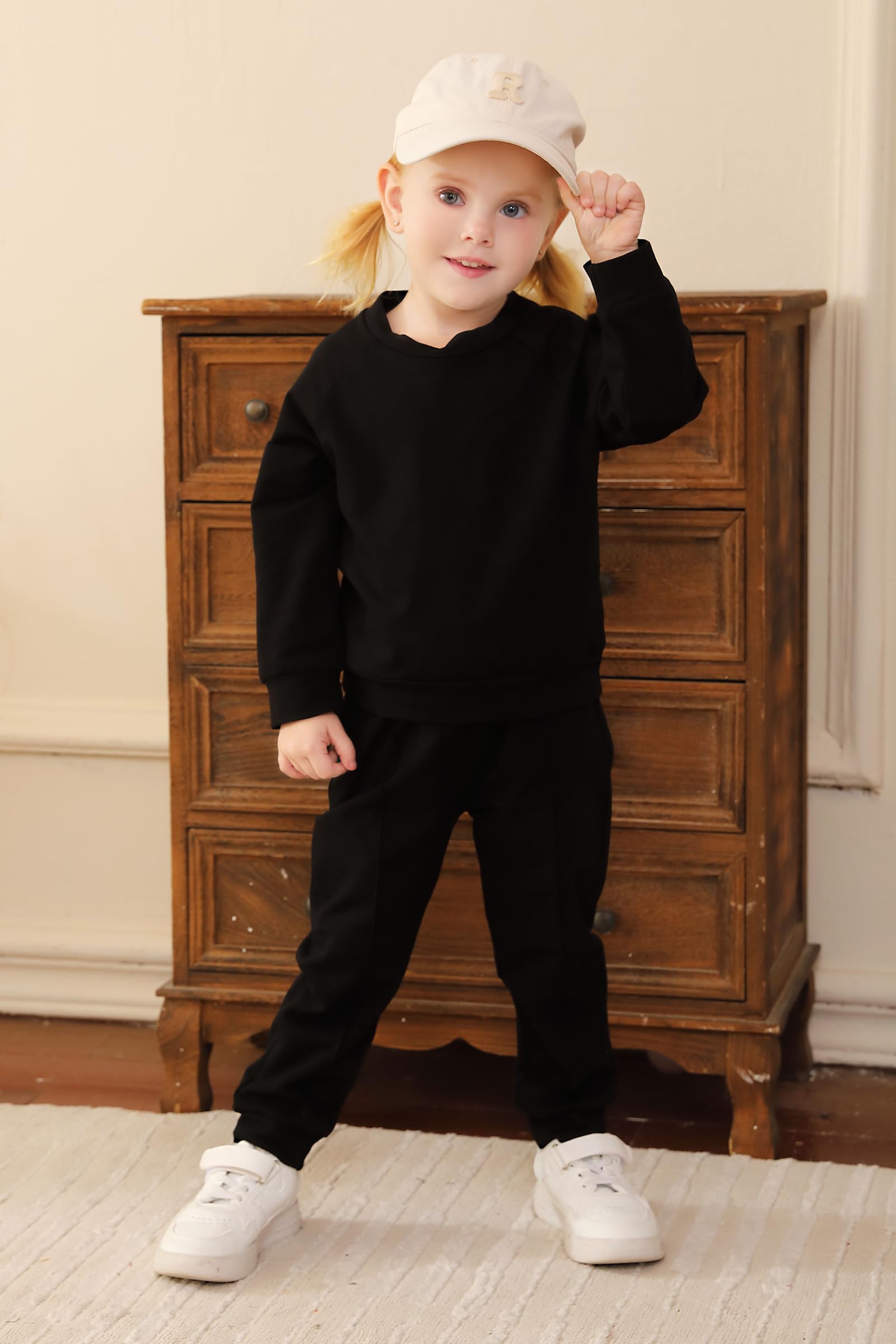 YOUNGER TREE Girls' Long Sleeve Sweatsuit Set - Toddler Fall Outfits with Top & Sweatpants | Soft Baby Girl Clothes for Playdates, Preschool & Autumn Adventures