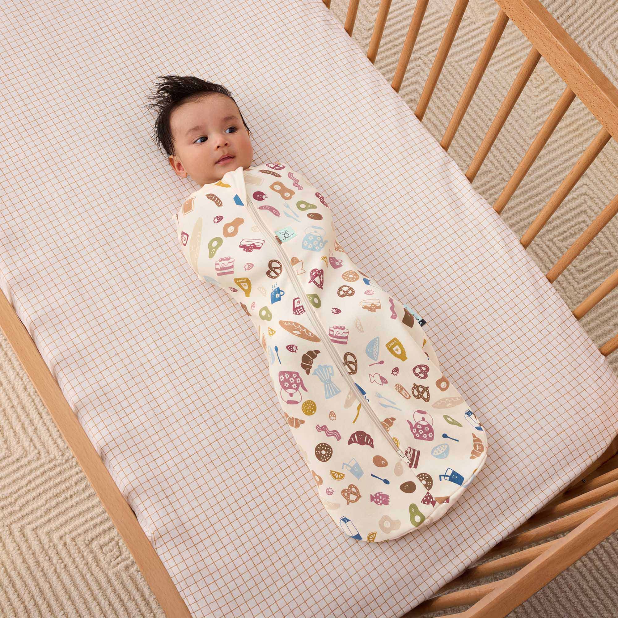 ErgoPouch Cocoon Zip Swaddle Bag 1.0 TOG - Soft Baby Sleep Sack for Newborns to 6 Months - Perfect for Nursery, Daycare & Travel - Bon Appetit Design