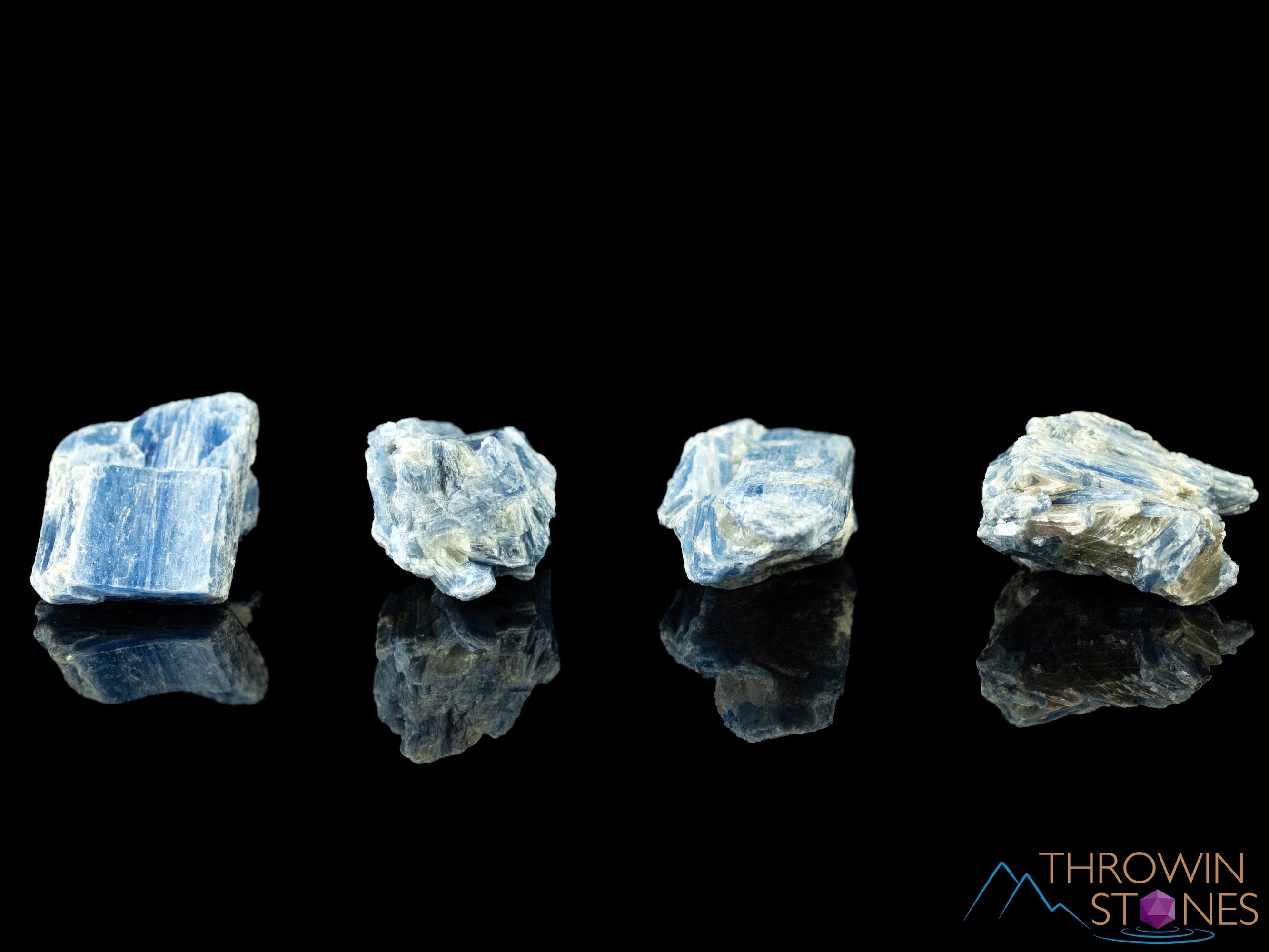 Raw Blue Kyanite Crystal Pendant - Handmade Gemstone Jewelry for Healing & Energy - Unique Spiritual Gift for Meditation & Chakra Balancing (E0912)