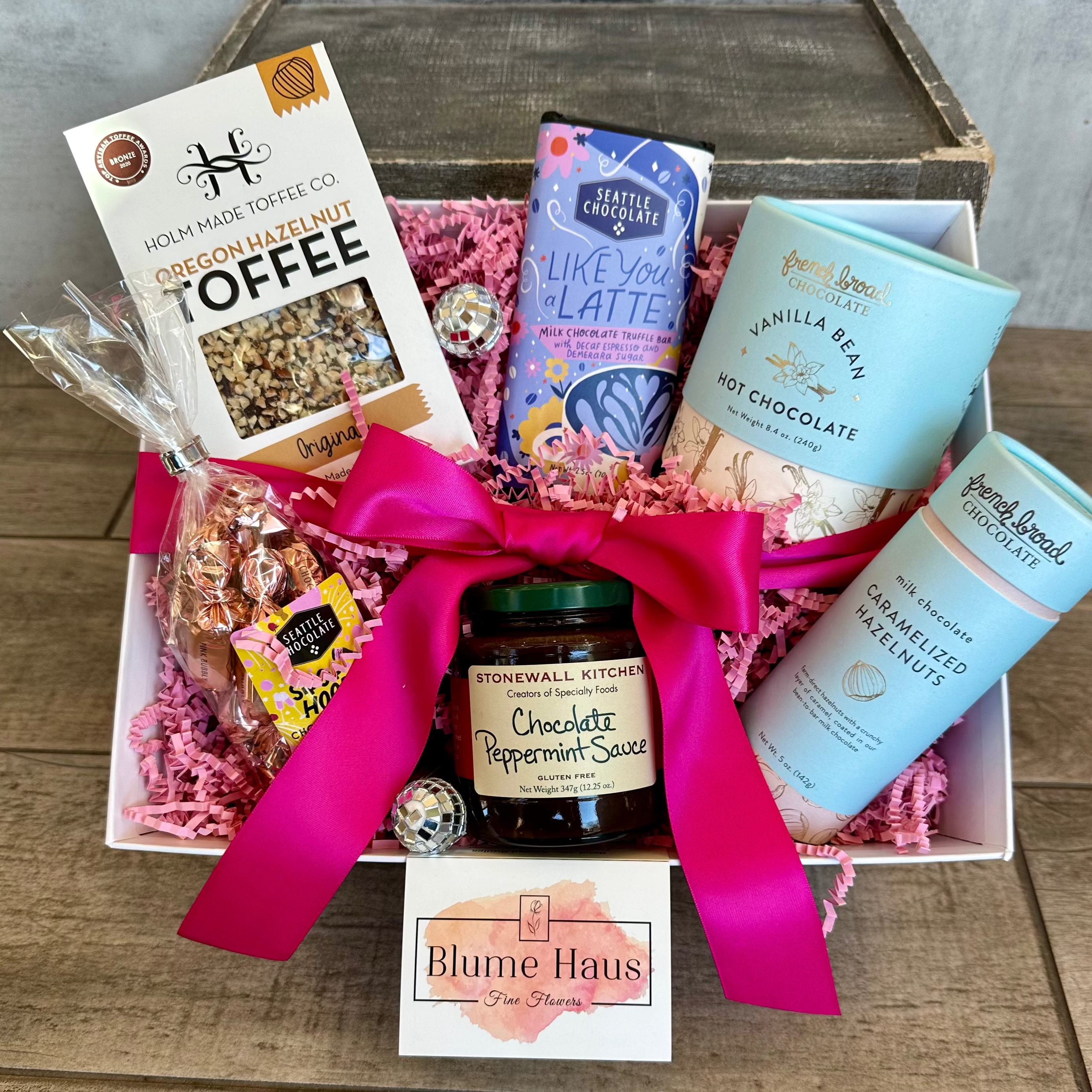 Premium Chocolate Gift Basket - Deluxe Assorted Gourmet Chocolates in Elegant Packaging - Perfect for Holidays, Birthdays & Corporate Gifting