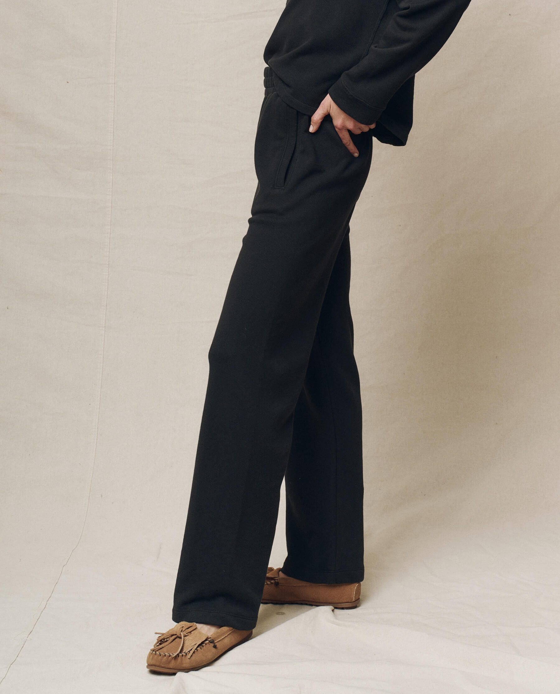 The Victory Sweatpant - Premium Almost Black Joggers for Men & Women | Comfortable Lounge Pants for Home, Gym & Casual Wear