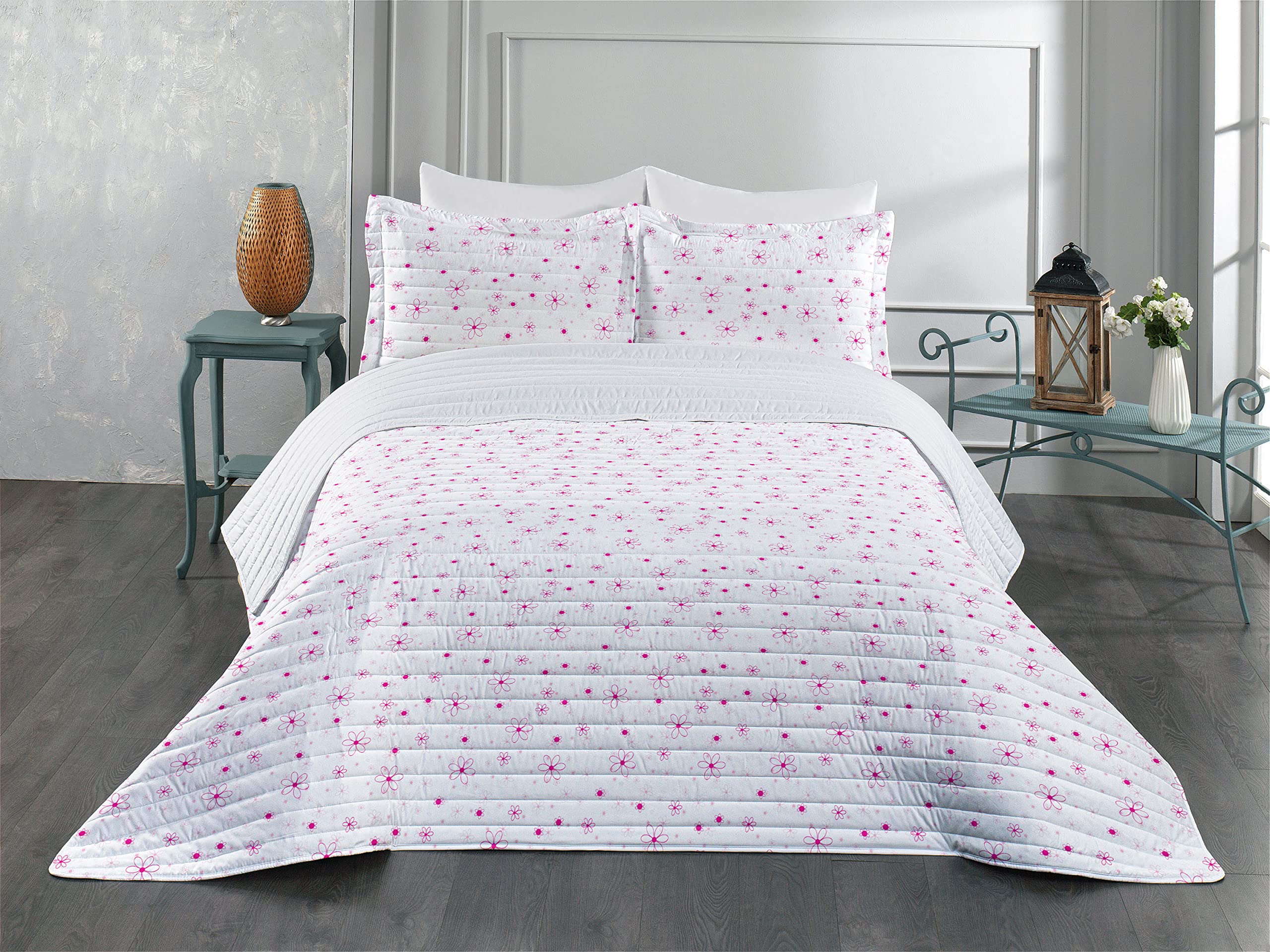 Ambesonne Cartoon Microfiber Bedspread Set - Floral Pattern Classic Art Spring Garden Design | Soft Queen Size Bedding with Pillow Shams & Comforter in Magenta Fuchsia White | Perfect for Spring Bedroom Decor & Cozy Home Styling