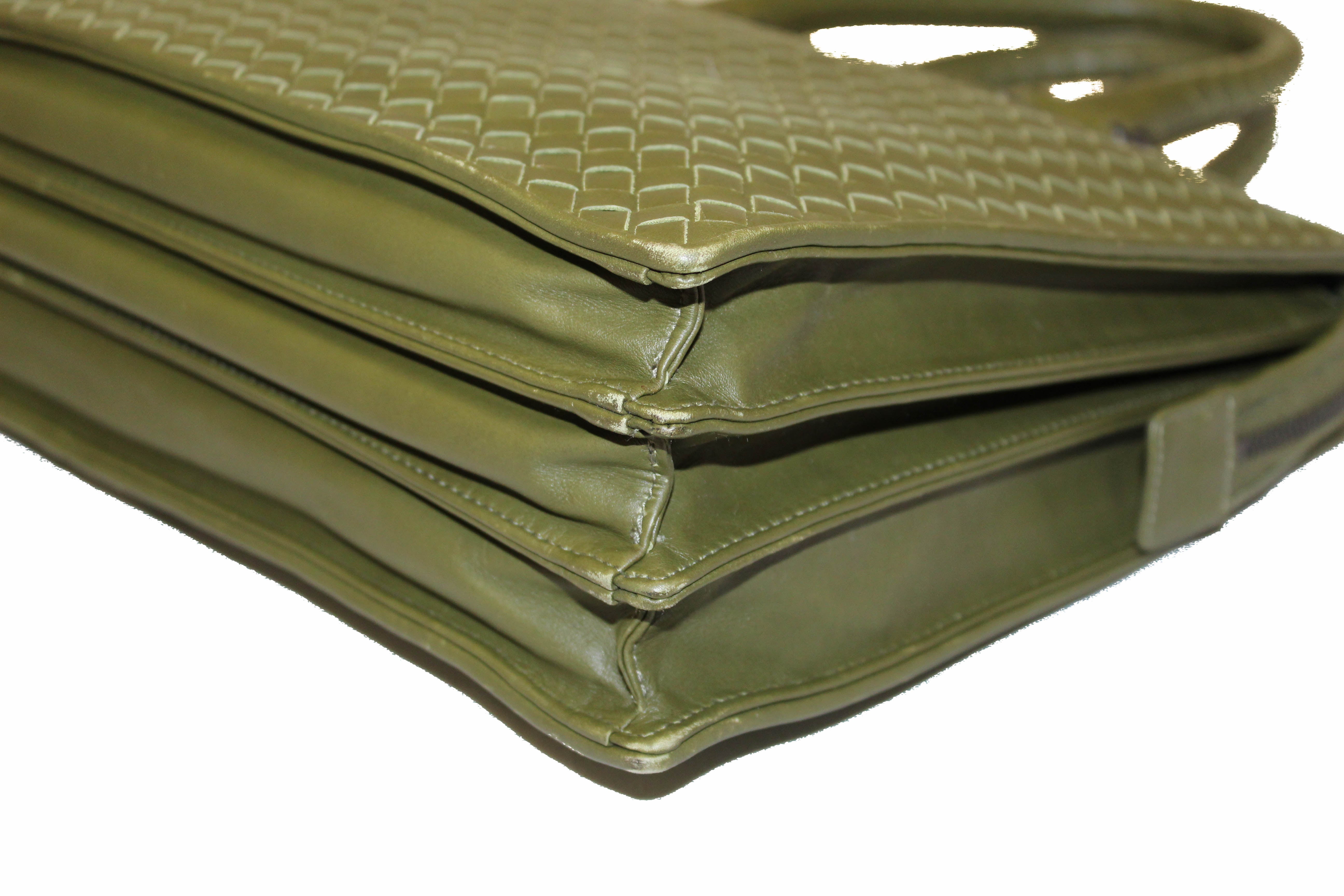 Authentic Bottega Veneta Green Intrecciato Calfskin Leather Briefcase for Men - Luxury Designer Work Bag for Business, Office & Travel - Premium Italian Leather Executive Portfolio