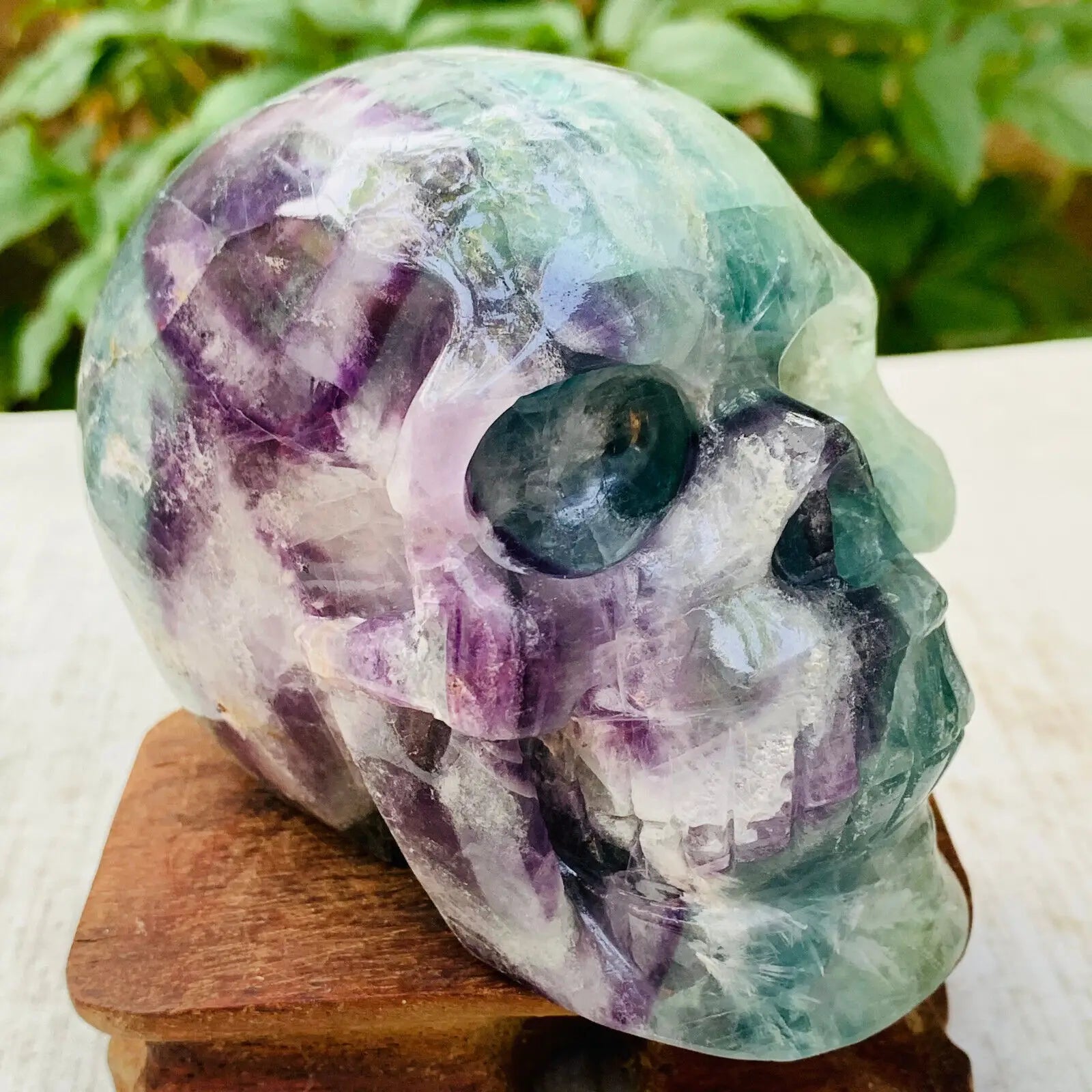 Natural Fluorite Skull Carving - Handcrafted Crystal Skull for Healing & Meditation - Perfect for Home Decor, Spiritual Practice & Energy Work