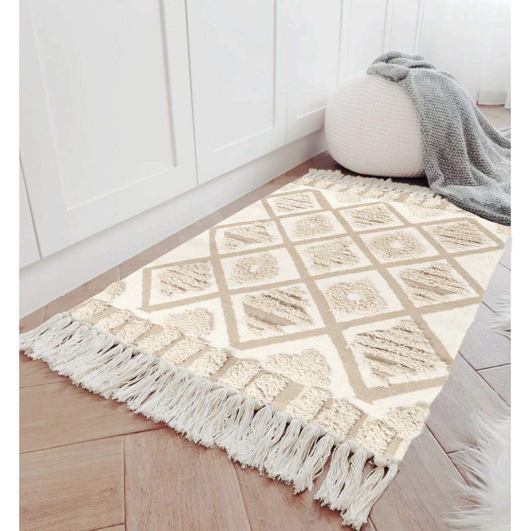 Seavish Tufted Cotton Area Rug 2x3 ft - Beige Geometric Handwoven Fringe Throw Rug with Shag Accent & Tassels for Living Room, Bedroom, Bathroom, Kitchen, Laundry, Dorm - Soft Boho Decor for Cozy Home & Office Spaces