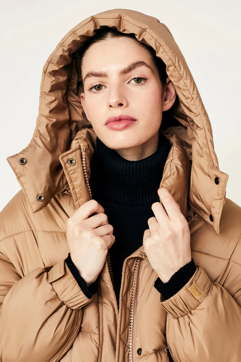 Stylish Women's Puffer Jacket - Winter Warm Coat for Outdoor Activities | Perfect for Skiing, Hiking & Daily Wear