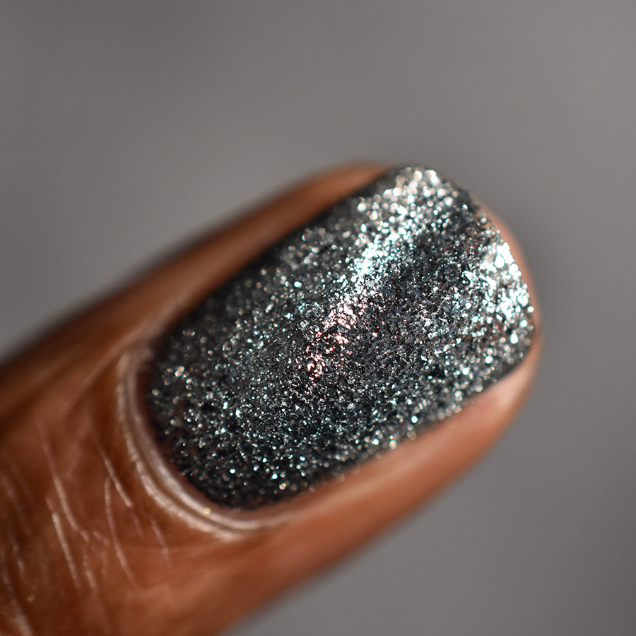 Broken Mirror Nail Polish - Metallic Chrome Nail Lacquer for Women - Long Lasting & High Shine - Perfect for Parties, Weddings & Special Occasions