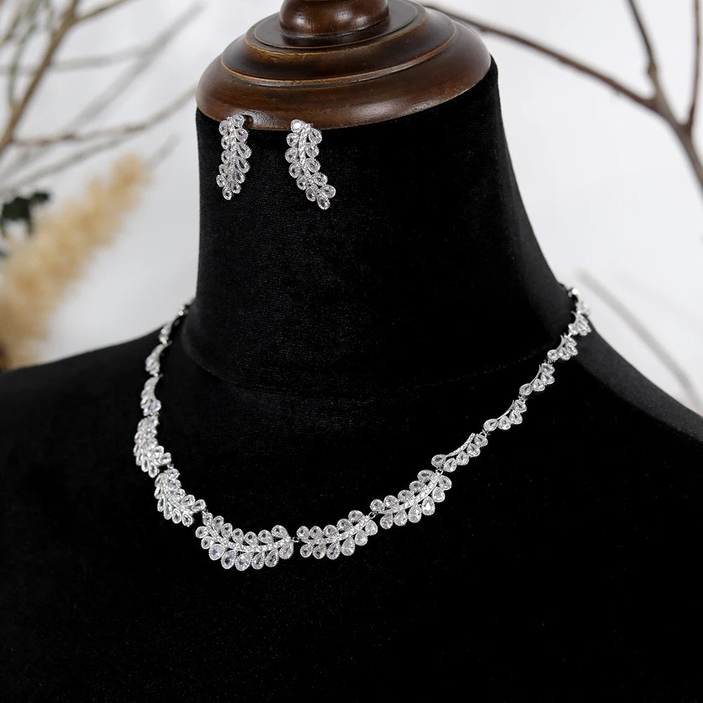 Sparkling Cubic Zirconia Round Necklace Set for Women - Elegant Wedding & Party Jewelry - Perfect for Bridal, Anniversary, Prom & Special Occasion Gifts