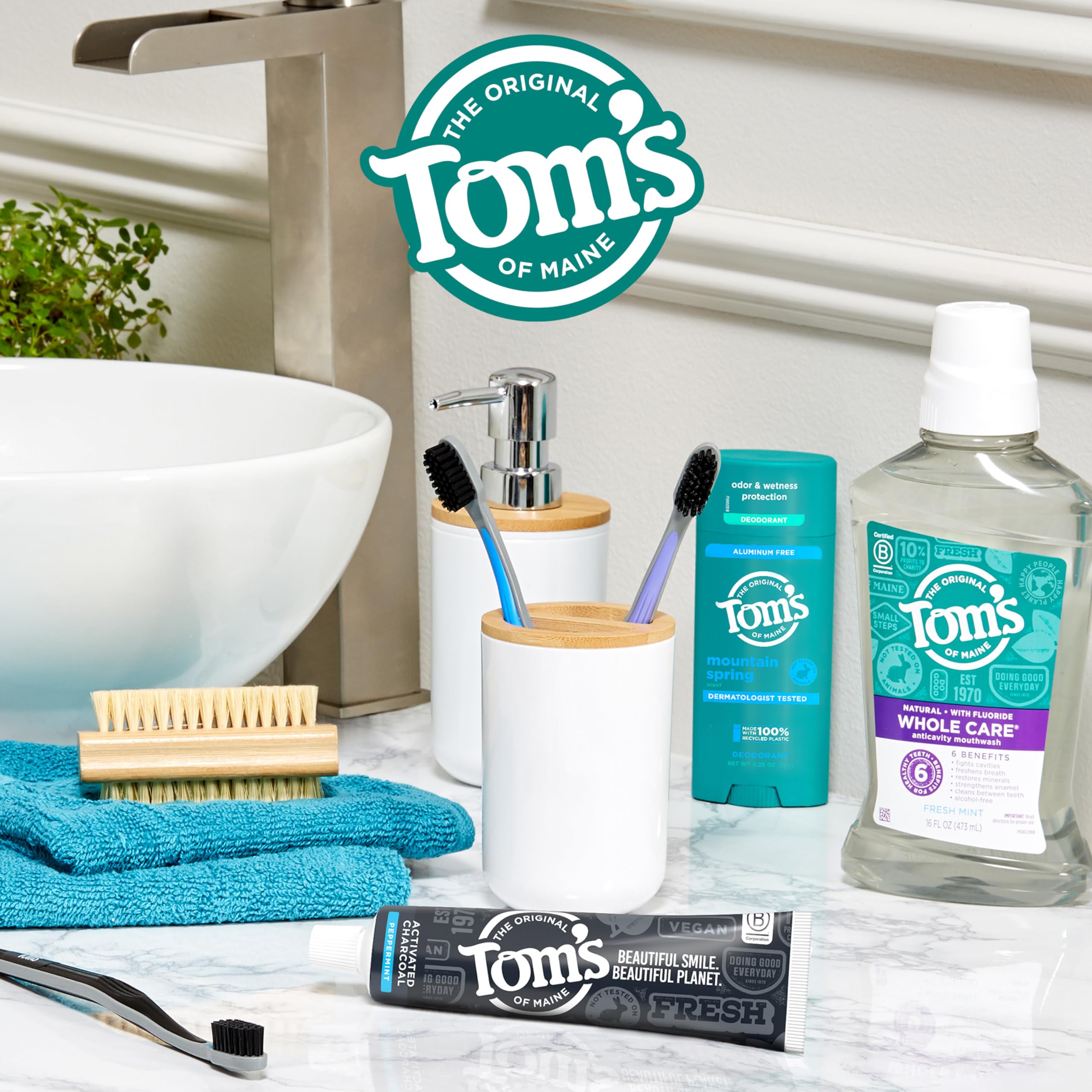 Tom's of Maine Activated Charcoal Whitening Toothpaste with Fluoride, Natural Peppermint Flavor, 4.7 oz (3-Pack) - Deep Stain Removal & Fresh Breath for Daily Oral Care (Packaging May Vary)