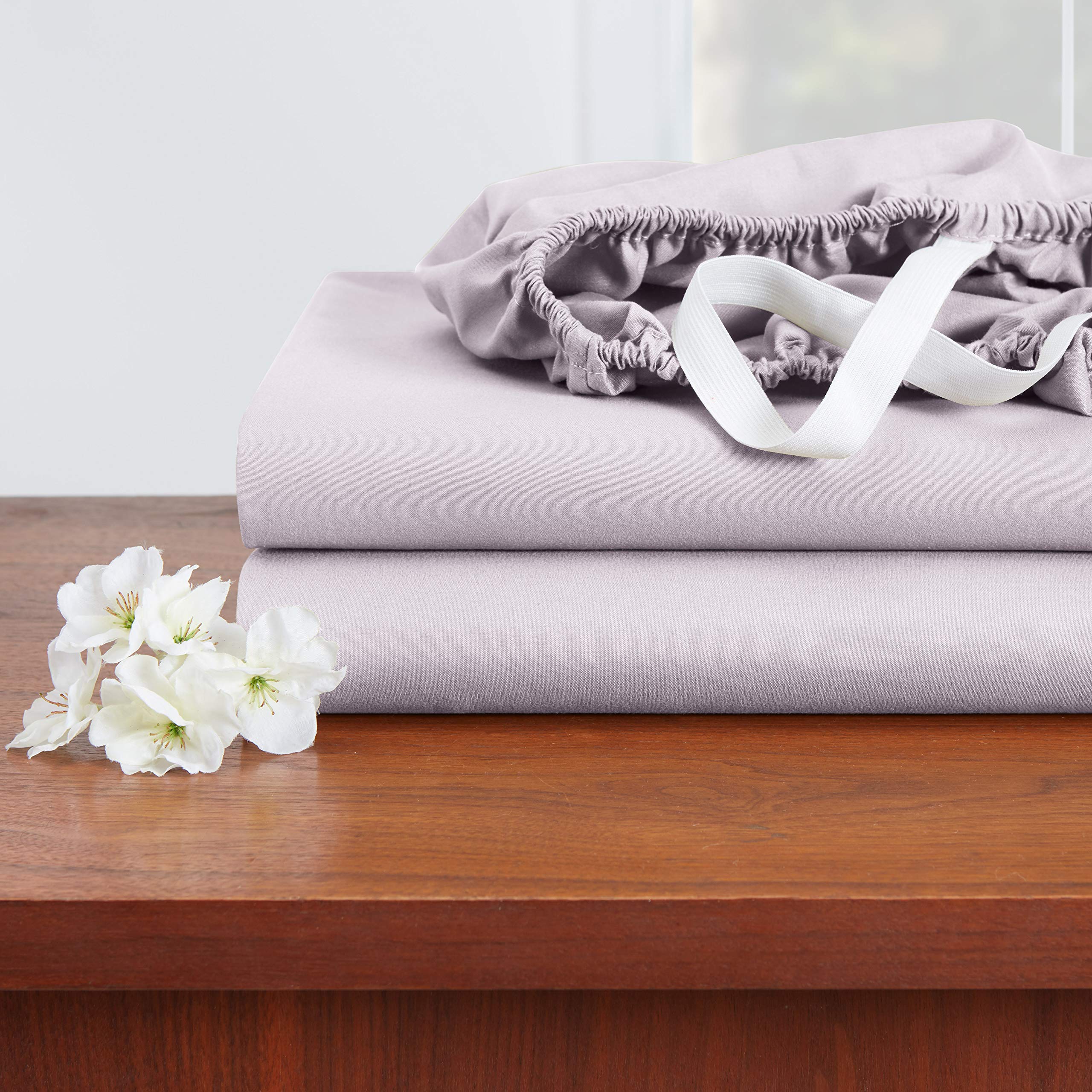 Premium Twin Size Bed Sheets Set - 3PC Ultra Soft Microfiber Sheets with Double Brushed Finish - Hotel Luxury Light Gray & Lavender Bedding - Fitted Sheet with 4 Corner Elastic Straps - Perfect for Guest Rooms, Dorms & Cozy Home Bedrooms