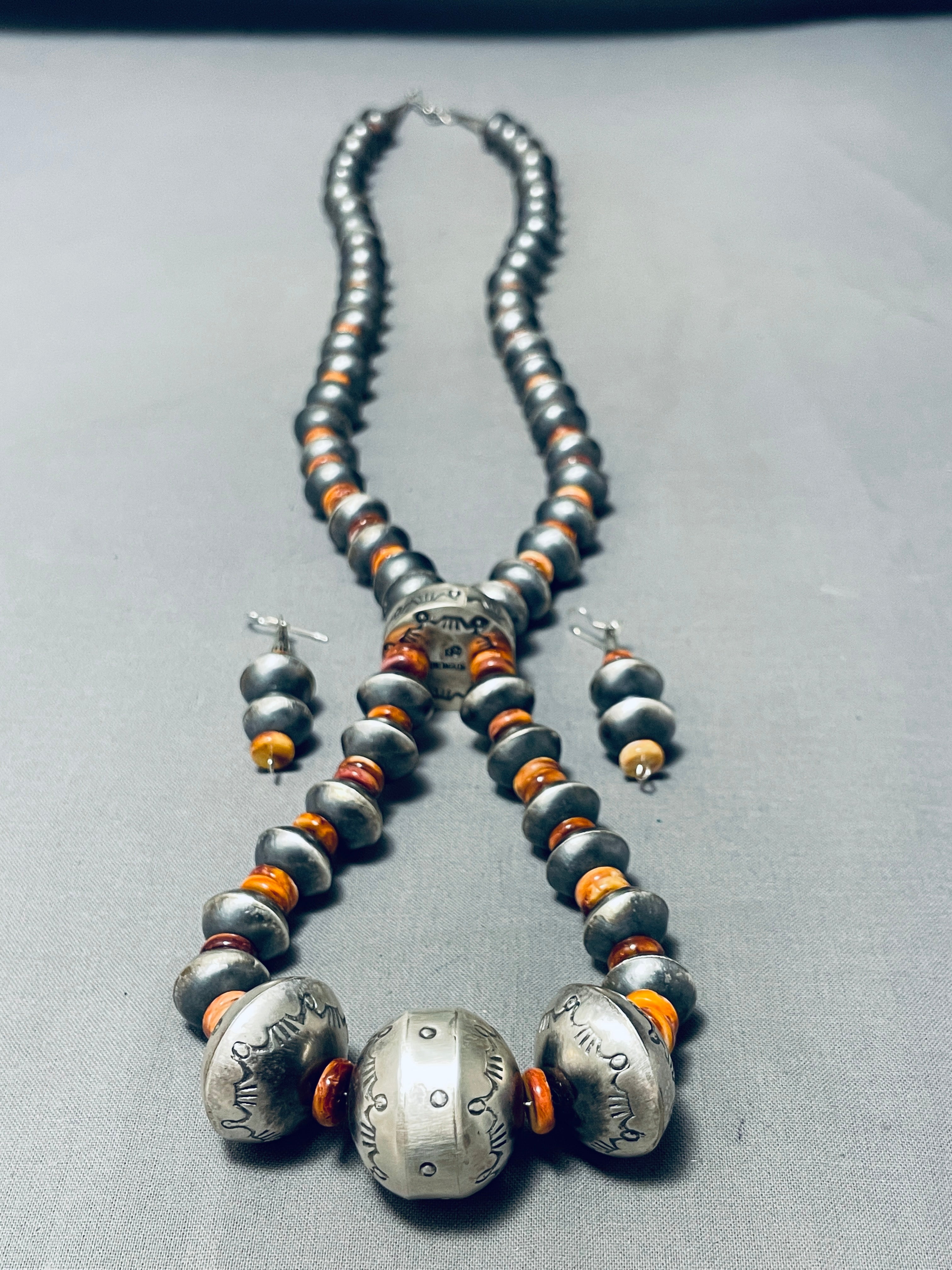 Handmade Navajo Sterling Silver Shell Necklace - 148g Authentic Native American Jewelry - Perfect for Boho Fashion, Cultural Events & Gift Giving