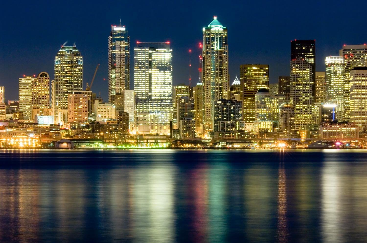 Seattle at Night Wall Decal - Peel & Stick Wall Art Sticker 18x12 Inches - Perfect for Home, Office & Nursery Decor