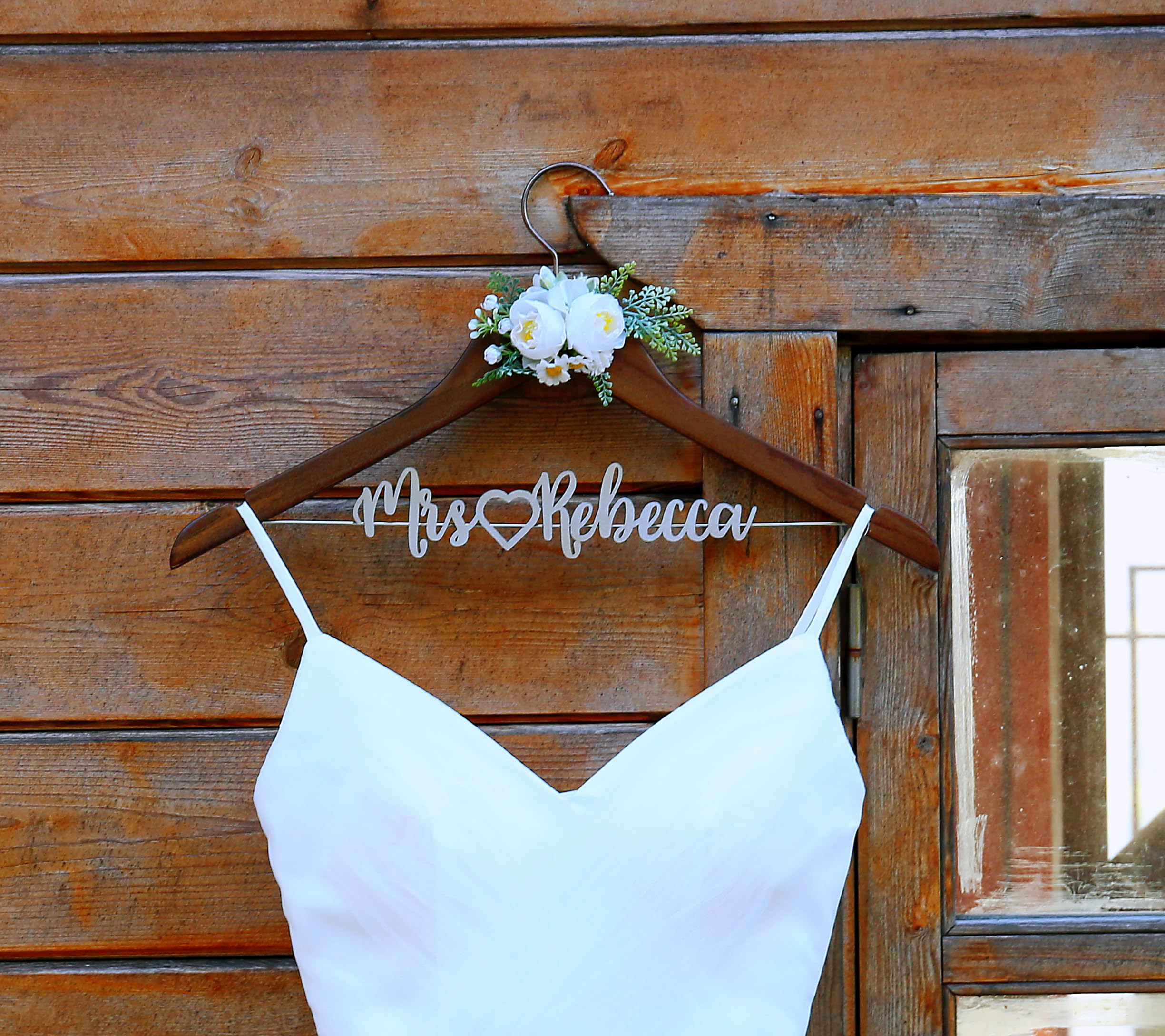 Personalized Wooden Bride Hanger - Custom Wedding Hanger with Engraving for Brides, Bridesmaids & Doctors - Perfect Gift for Weddings, Bridal Showers & Special Occasions