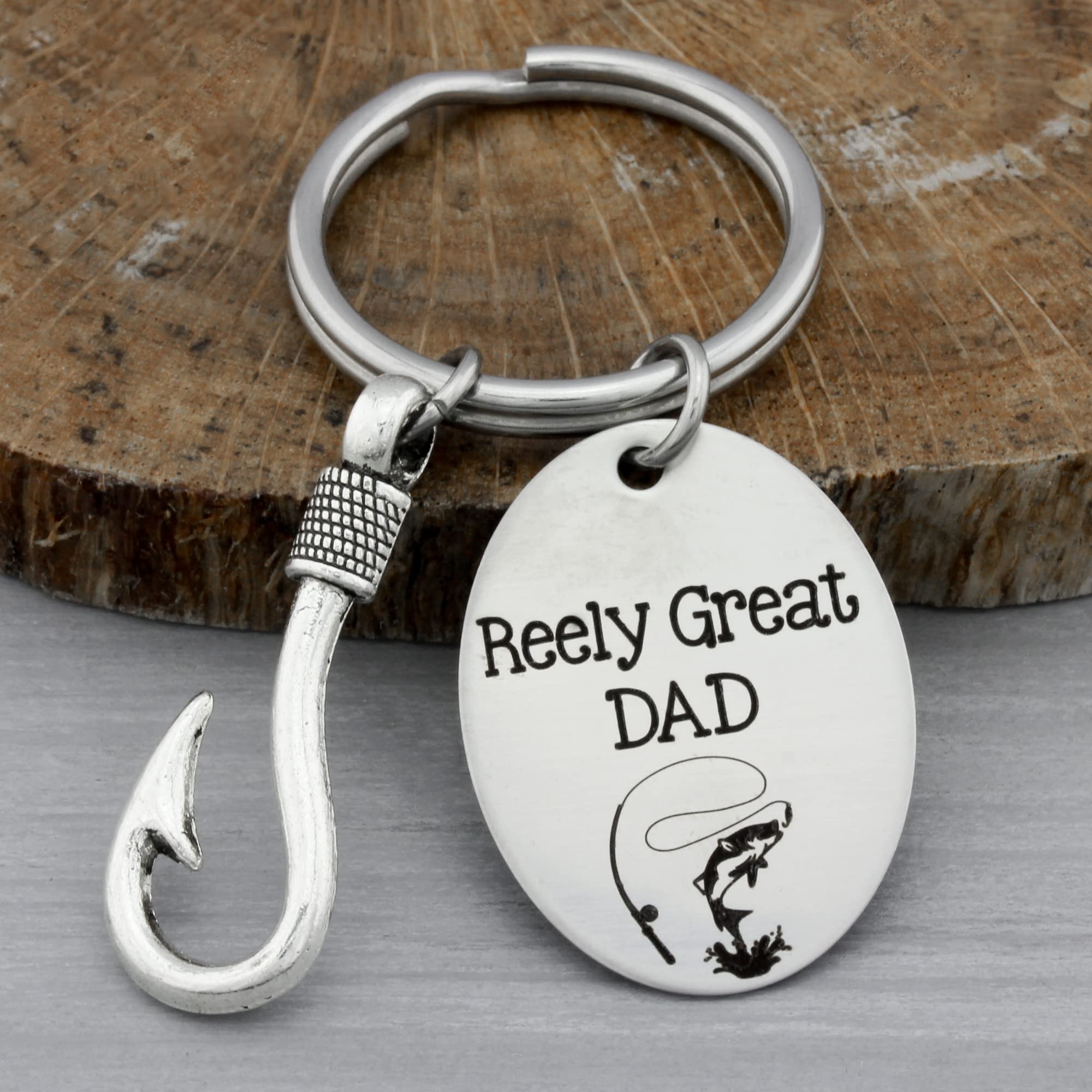 Reely Great Dad Fishing Keychain - Unique Birthday & Father's Day Gift for Men - Perfect Fishing Accessories for Outdoors & Father-Son Bonding