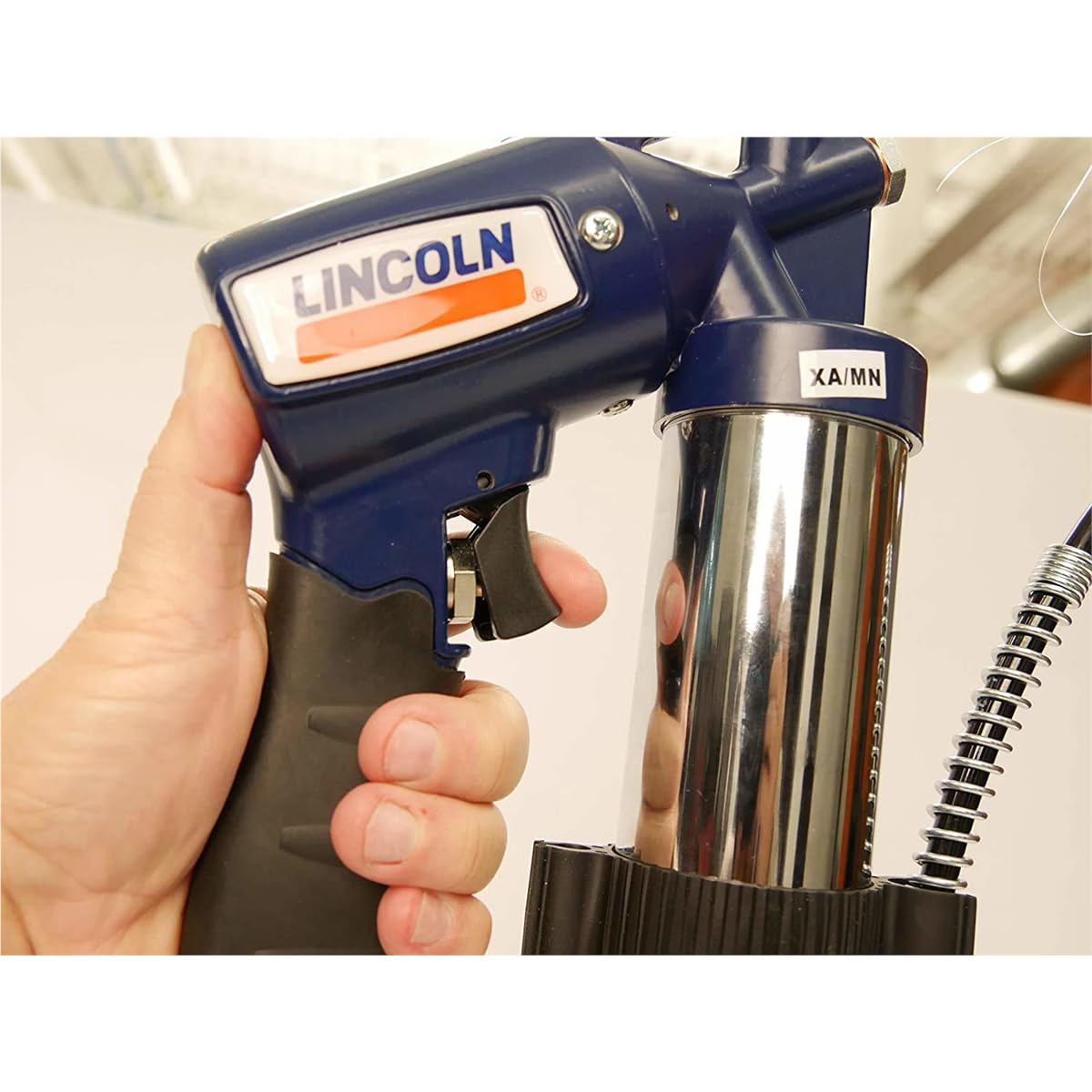 **Lincoln 1162 Pneumatic Grease Gun – 30