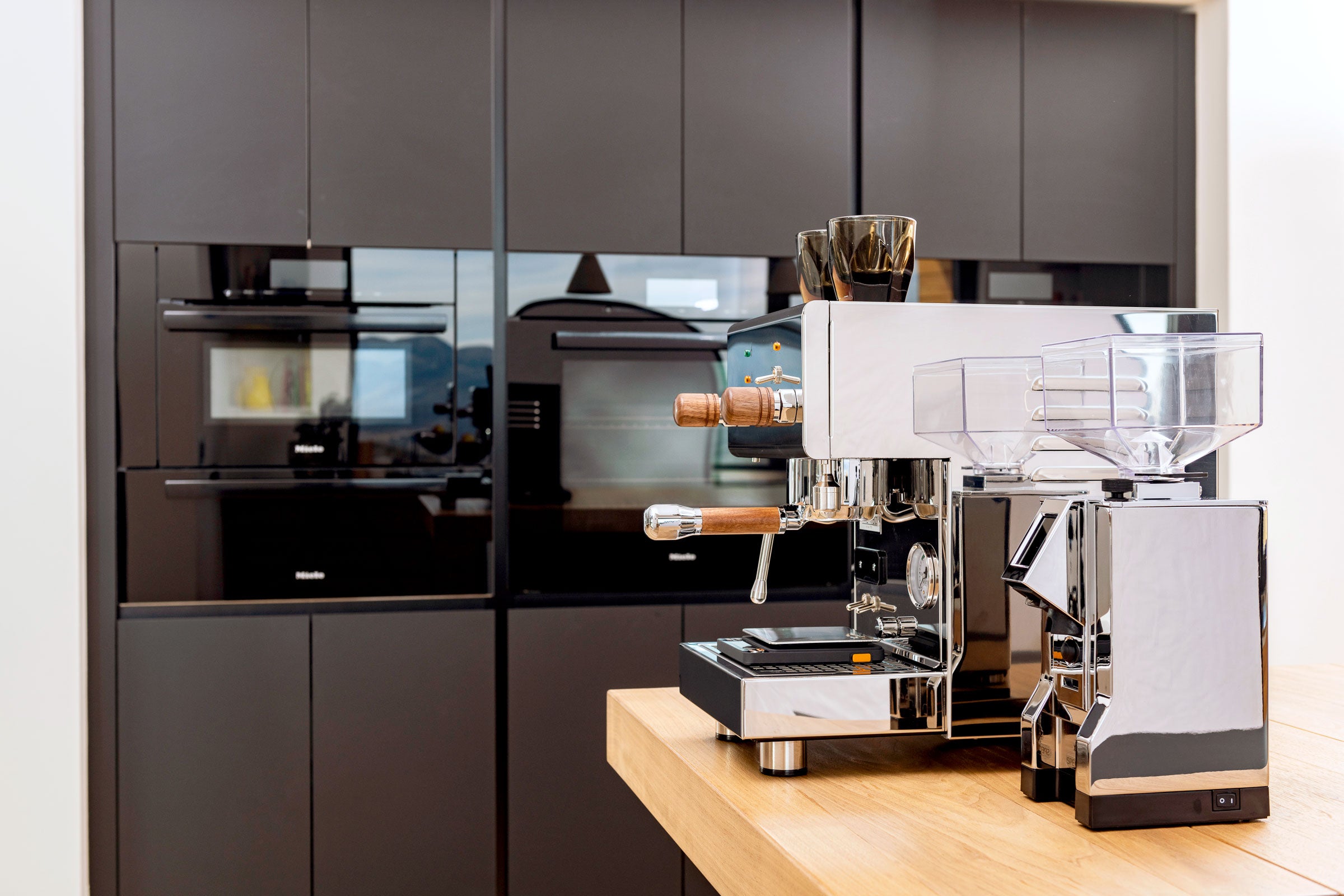 Premium Espresso Machine with Elegant Wood Touch Points - Perfect for Home Baristas & Coffee Lovers | Ideal for Kitchens, Offices & Coffee Shops