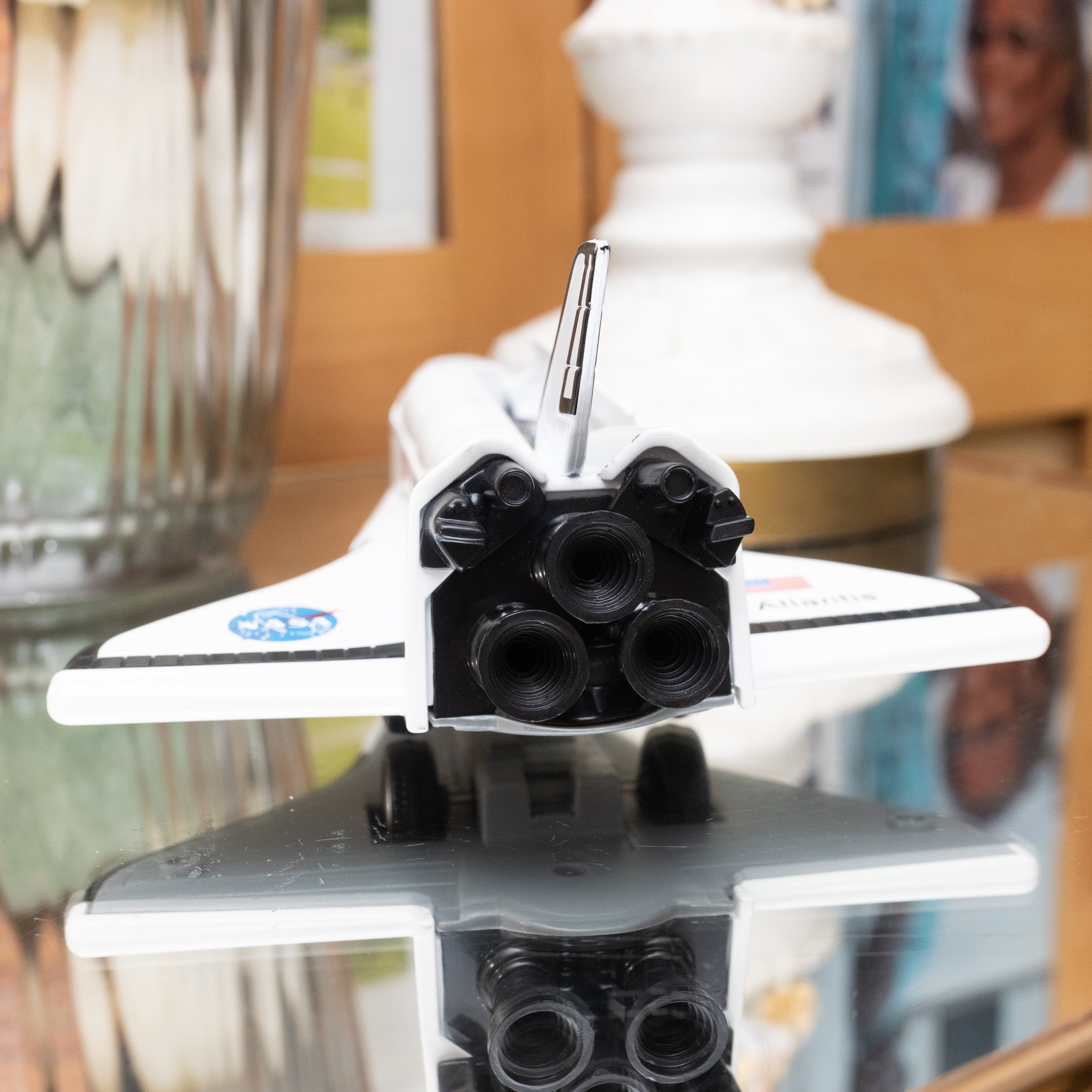 Space Shuttle Atlantis Model - NASA Spacecraft Replica for Collectors & Space Enthusiasts | Perfect for Home Decor, STEM Education & Gift Giving