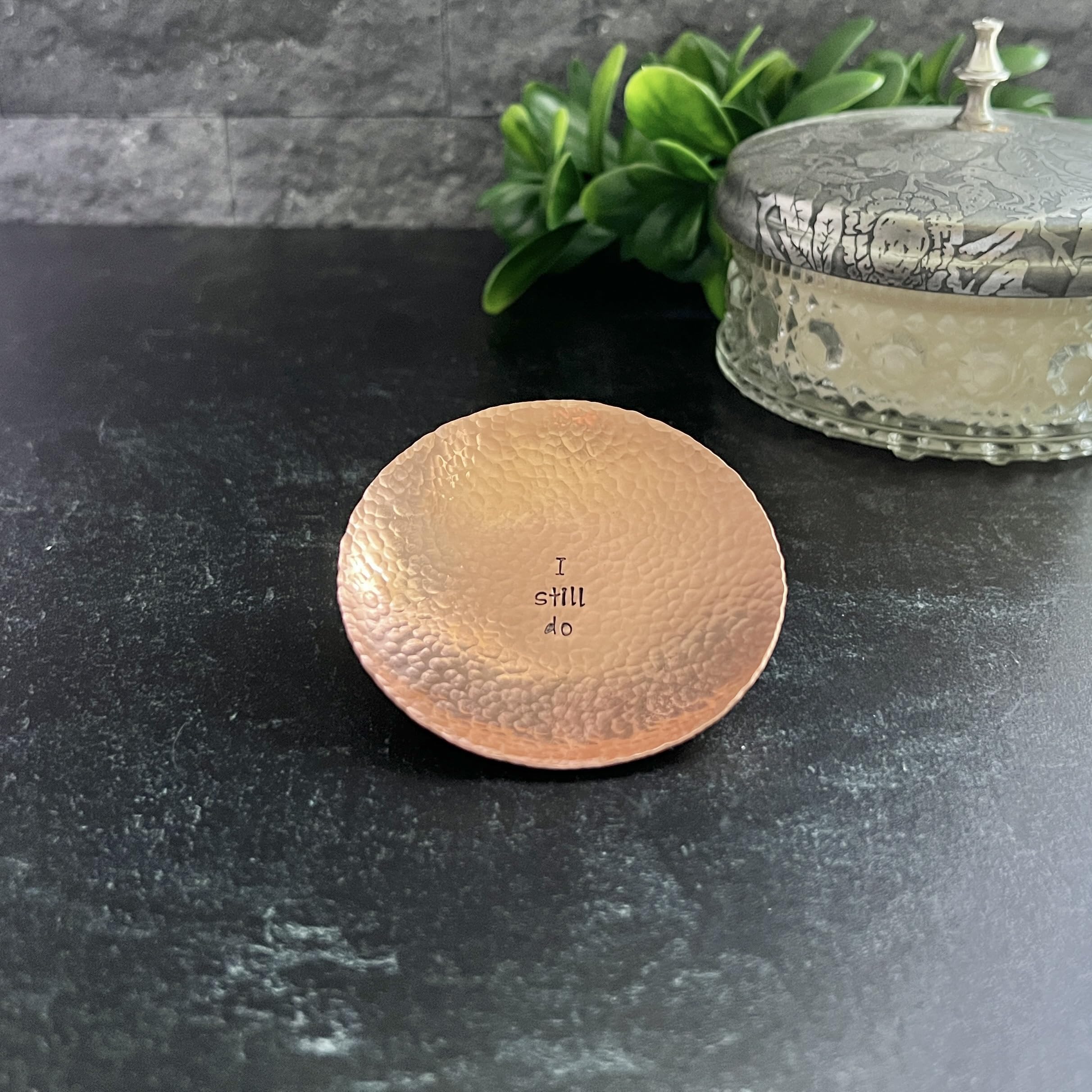 Handmade Hammered Copper Ring Dish - Anniversary & Birthday Gift for Wife, Bride, Husband, Girlfriend - Elegant Jewelry Holder for Wedding, Engagement & Special Occasions (Copper)