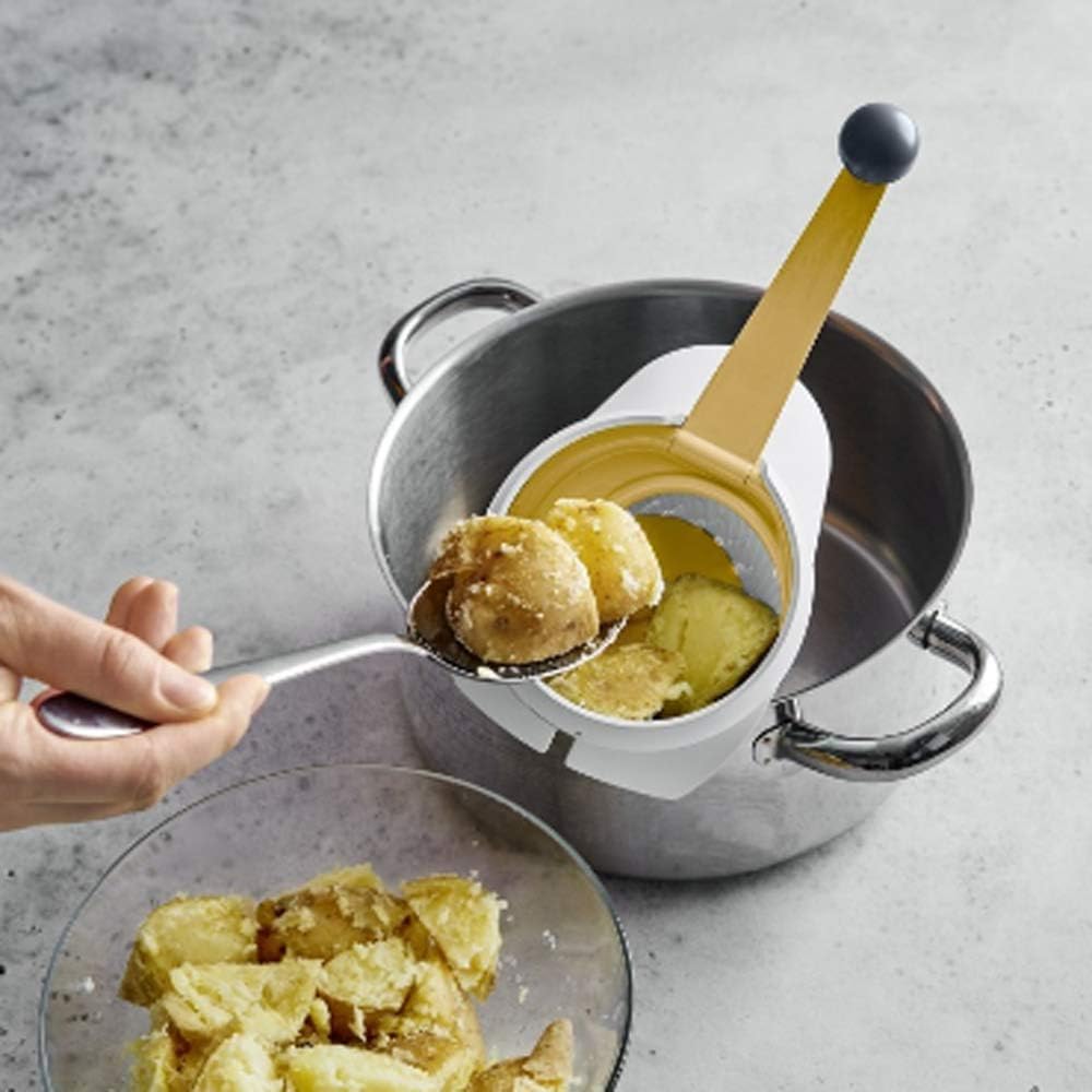 Betty Bossi Premium Potato Ricer - Stainless Steel Masher for Smooth Mashed Potatoes, Baby Food & Purees - Perfect for Kitchens, Restaurants & Home Cooking