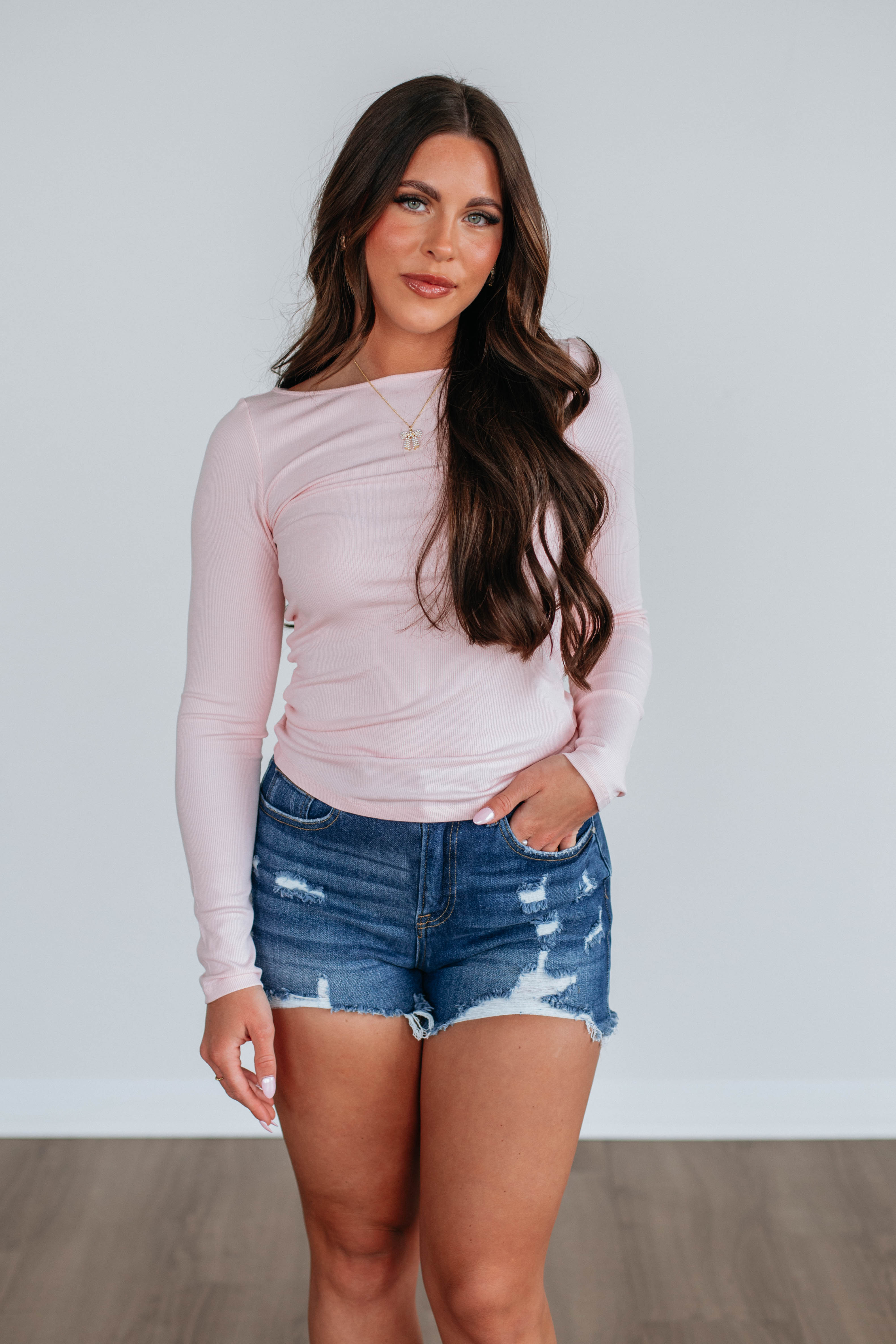 Brynn Ribbed Top Baby Pink - Soft & Stretchy Women's T-Shirt for Casual Wear & Layering | Perfect for Everyday Outfits & Relaxing