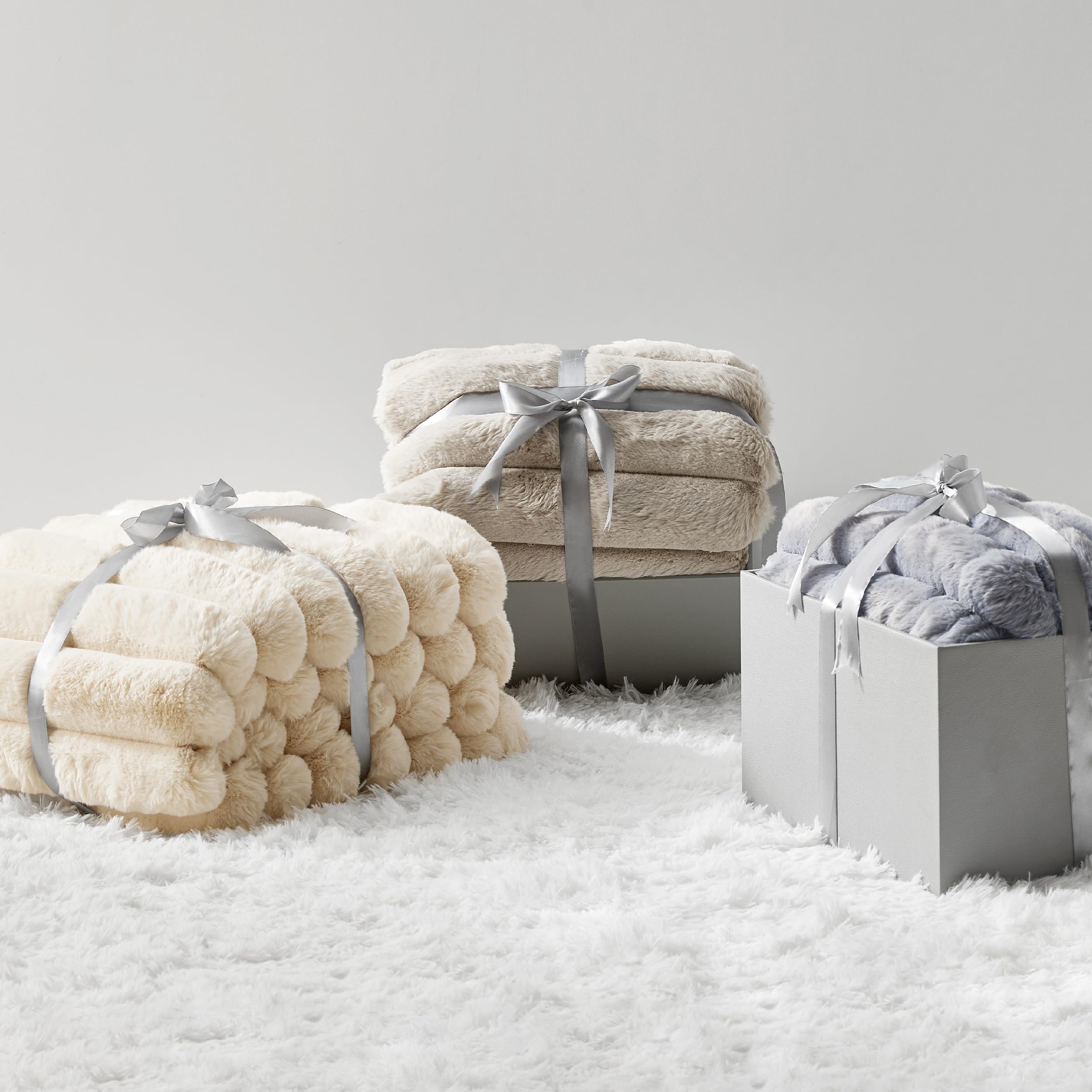 Bedsure Faux Fur Blanket - Ultra Soft & Fluffy Beige Plush Throw Blanket for Couch, Sofa, Bed - Warm Cozy Blanket for Winter, Christmas Gift for Women - 50x70 Inches - Perfect for Snuggling, Movie Nights & Home Decor